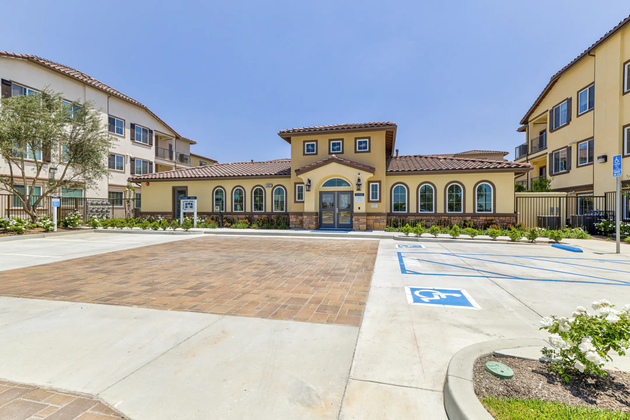 Levante Apartment Homes 14951 Foothill Blvd Fontana, CA Apartments