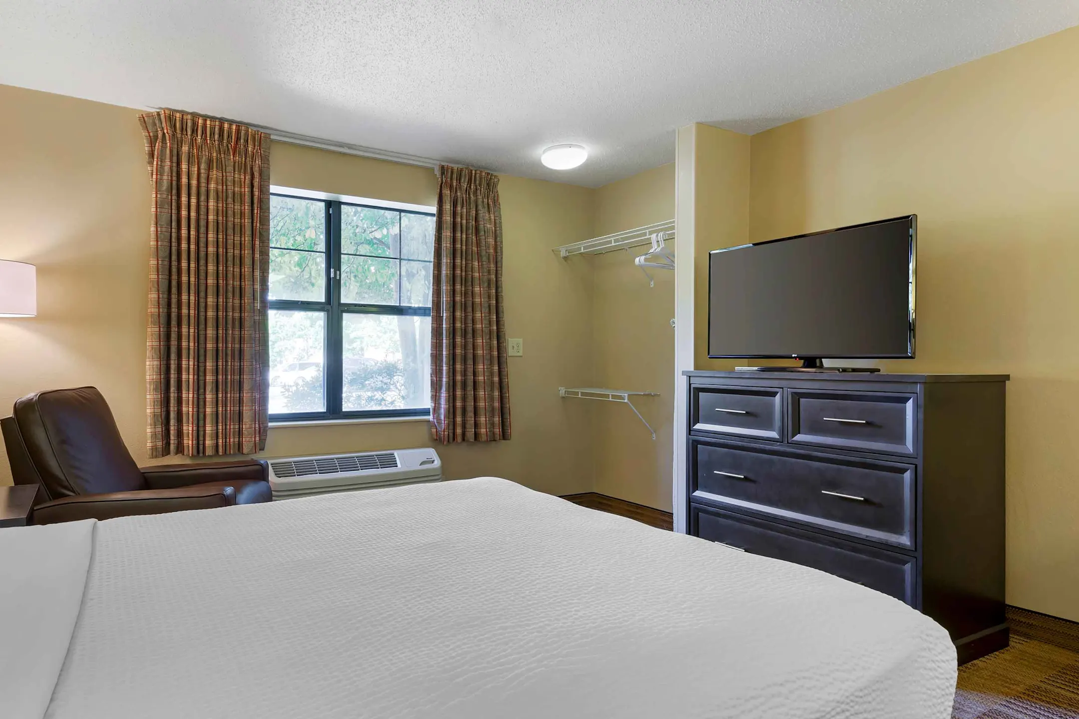 1021 Elden Street Herndon Va 20170