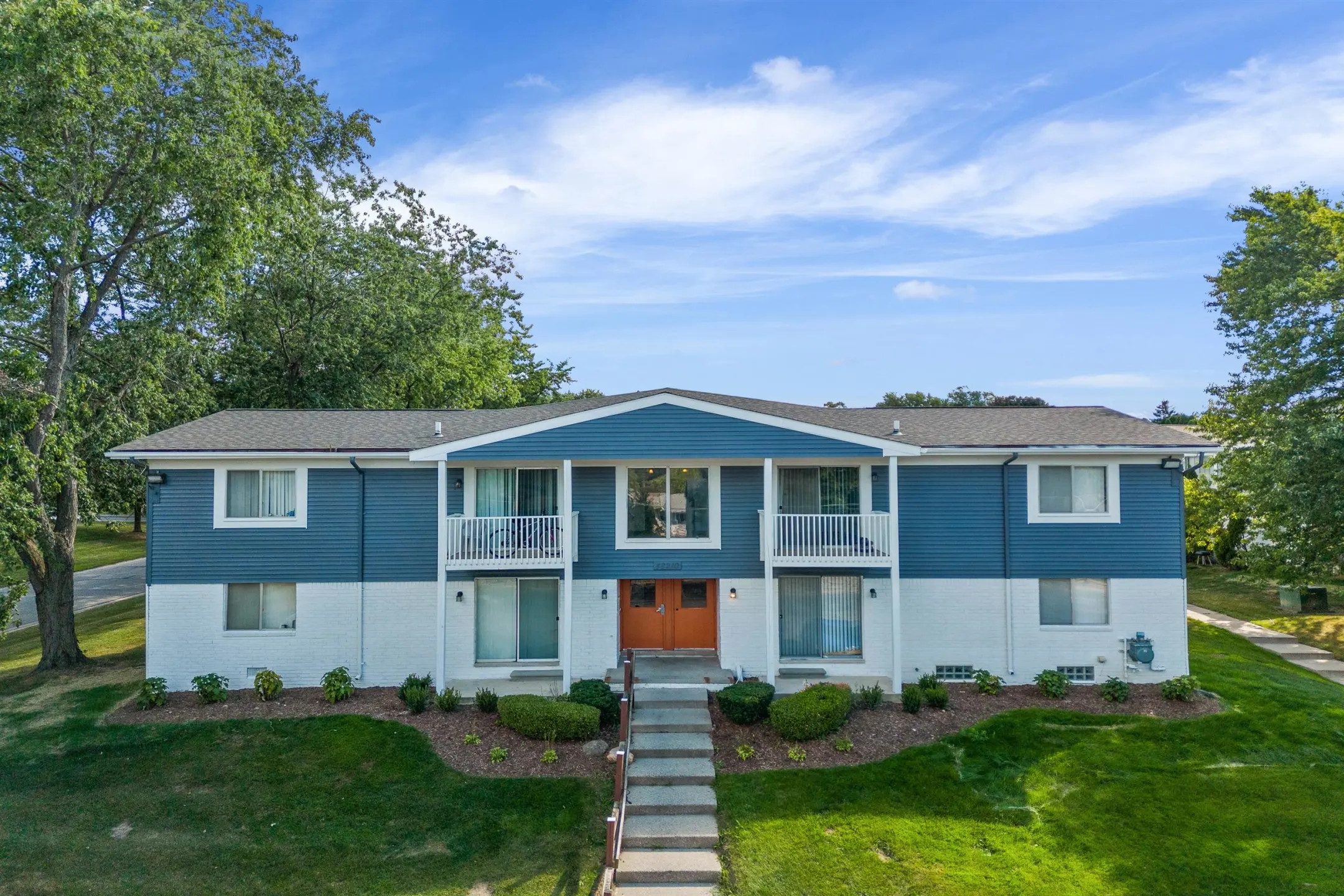 Town and Country Wixom Apartments Wixom, MI 48393