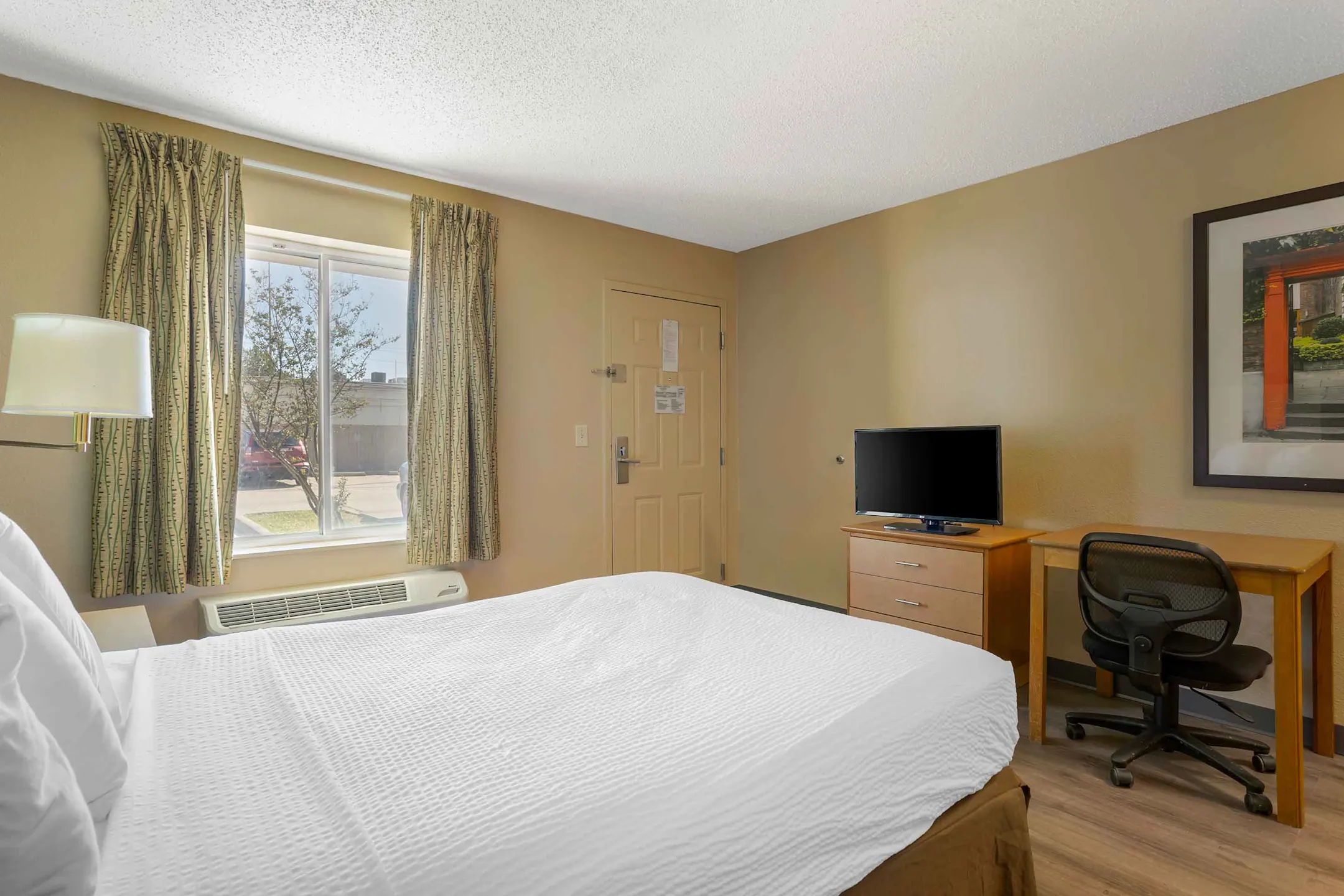 Bedroom - Furnished Studio - Houston - The Woodlands - Spring, TX