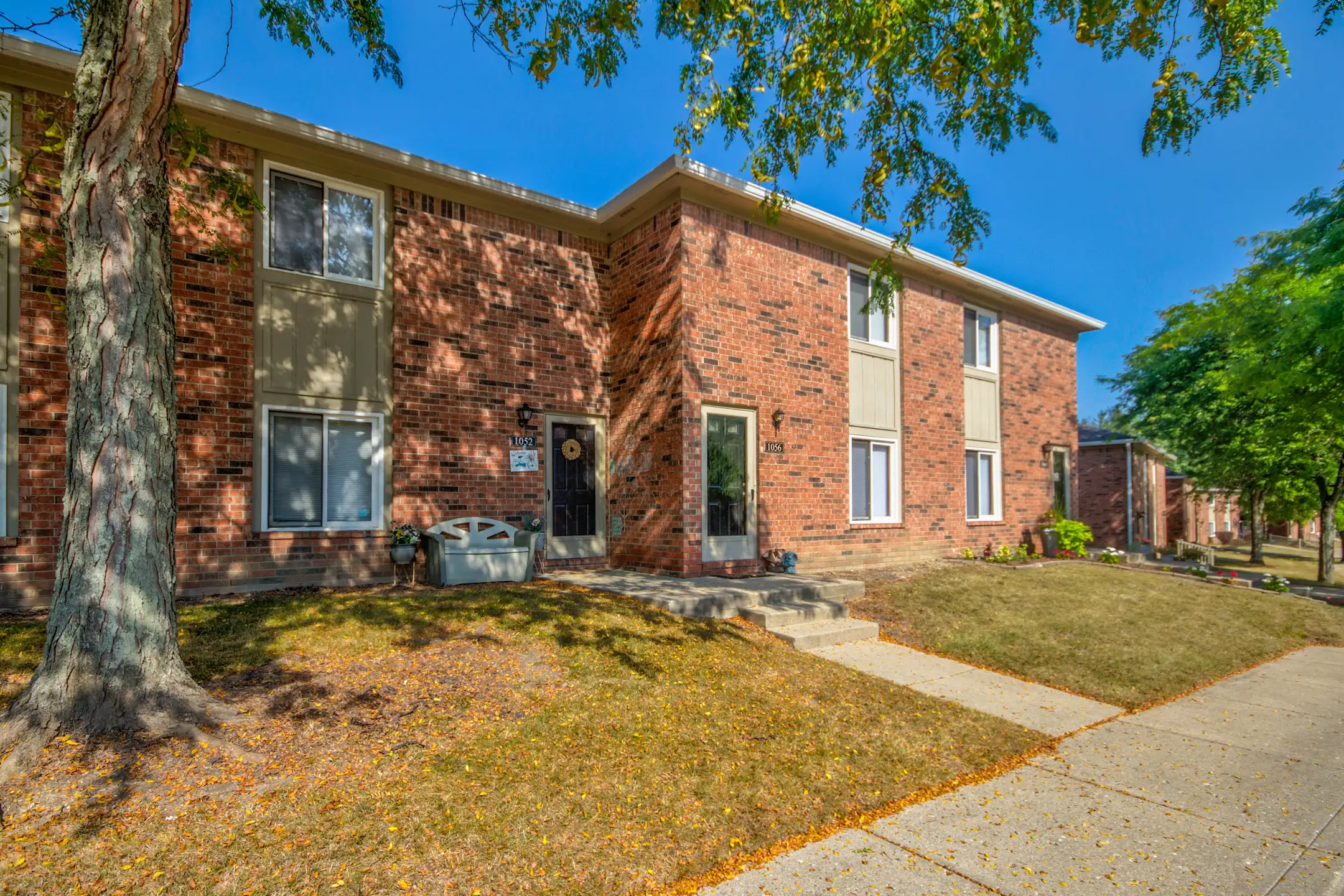 Building - Greenfield Knoll - Greenfield, IN