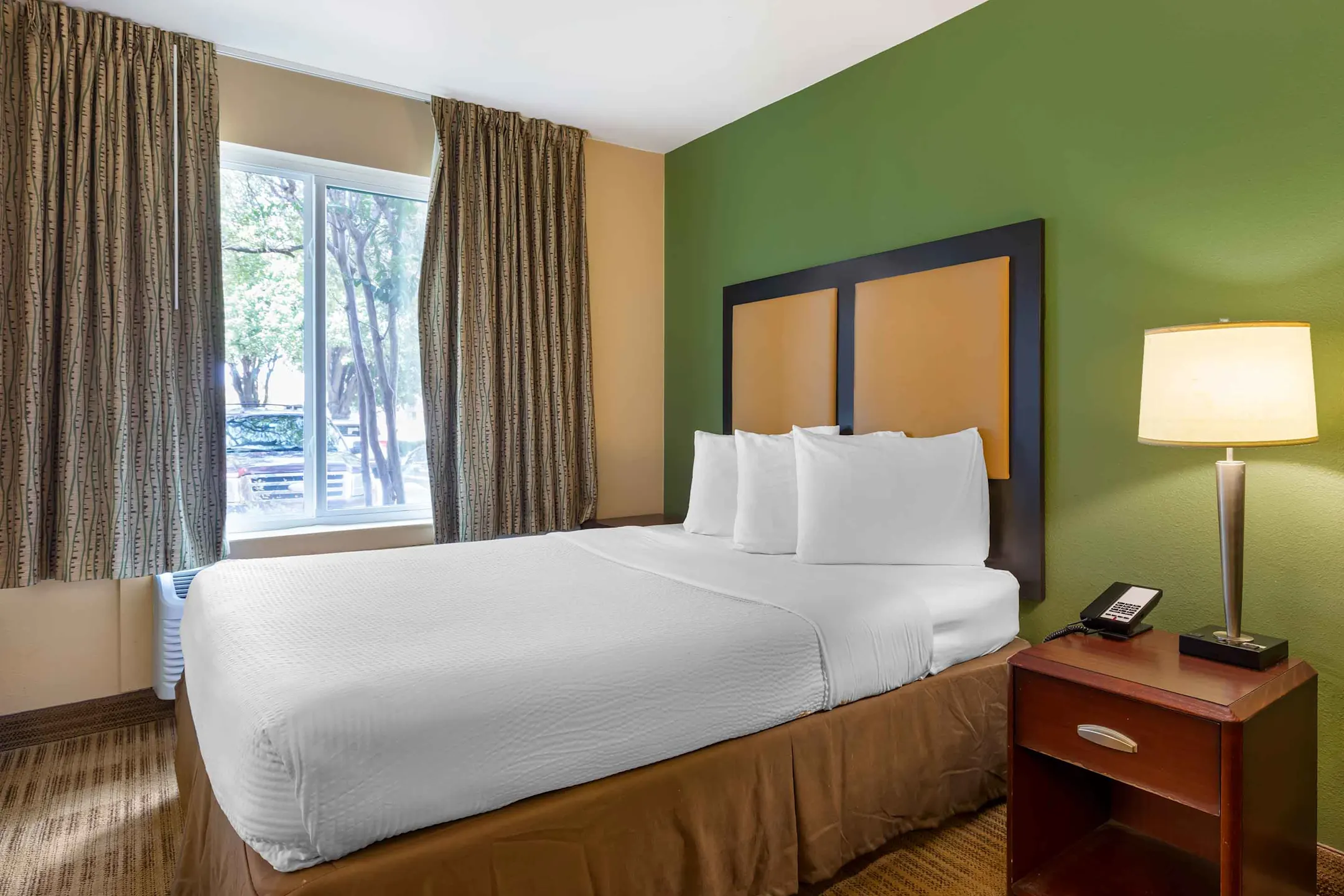 Furnished Studio Tampa Airport Memorial Hwy. 4811 Memorial