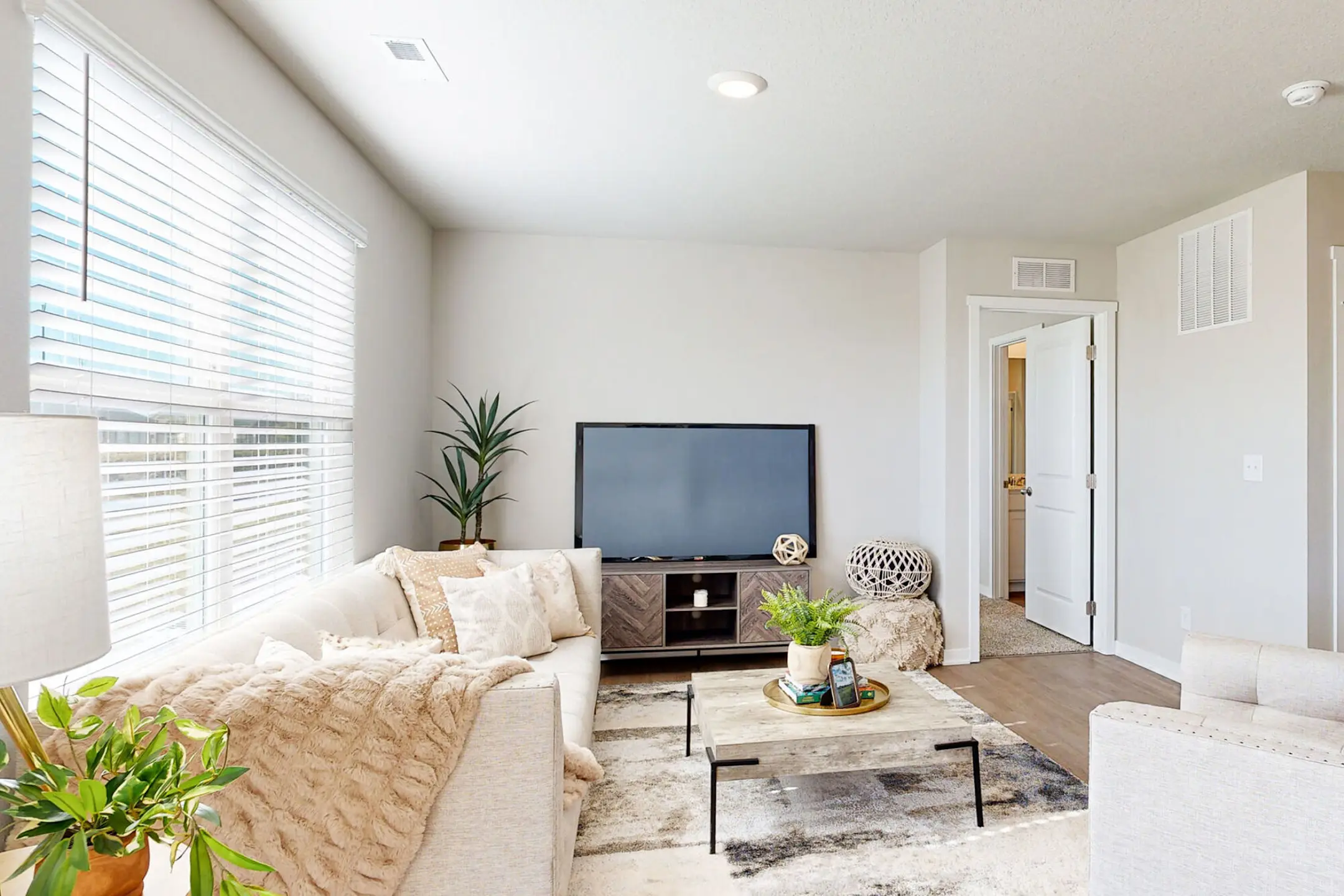 The Trails 19111 Grand Avenue Elkhorn, NE Apartments for Rent Rent.