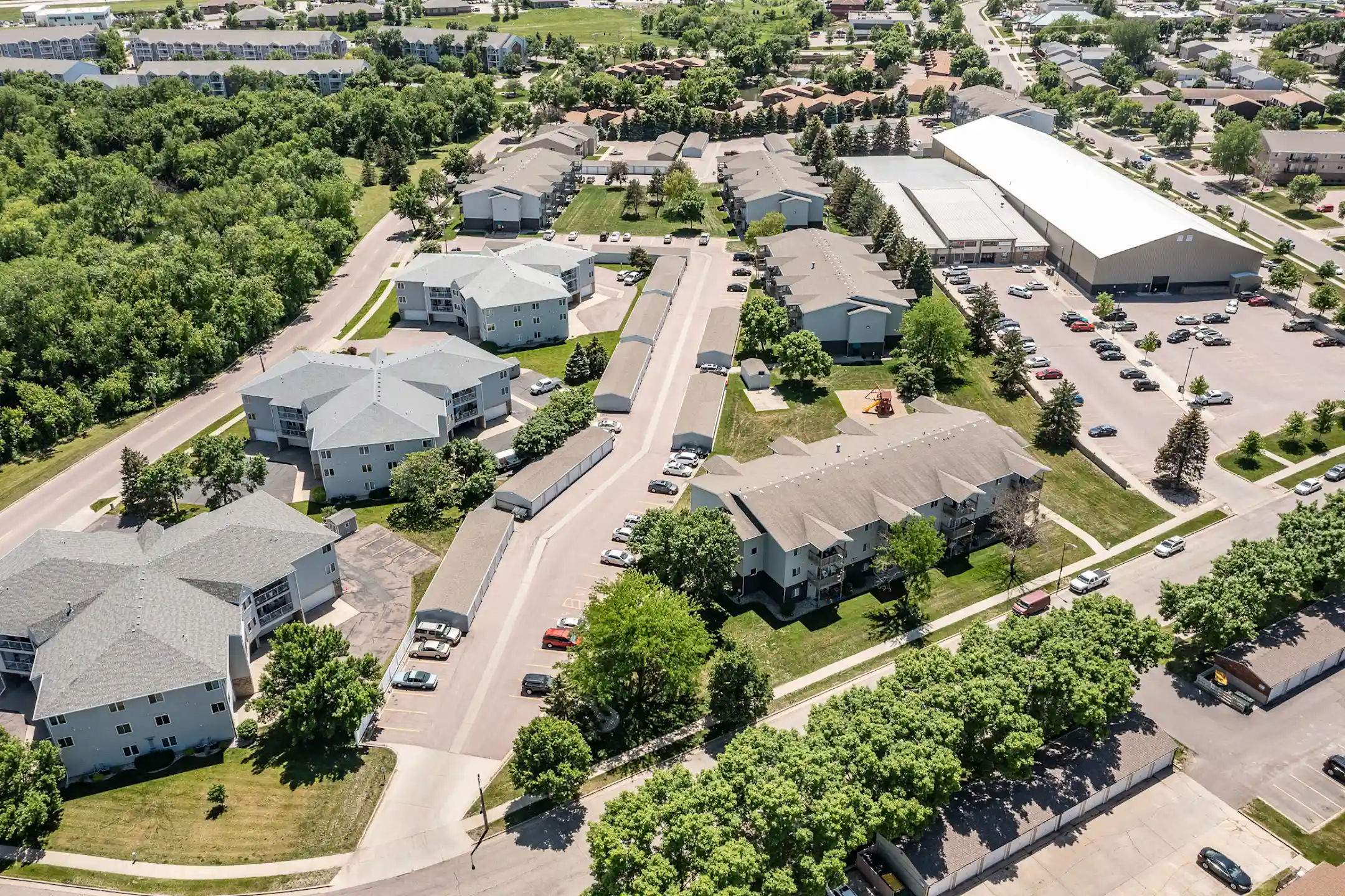 Oxbow Park Apartments 4709 S Oxbow Ave Sioux Falls, SD Apartments