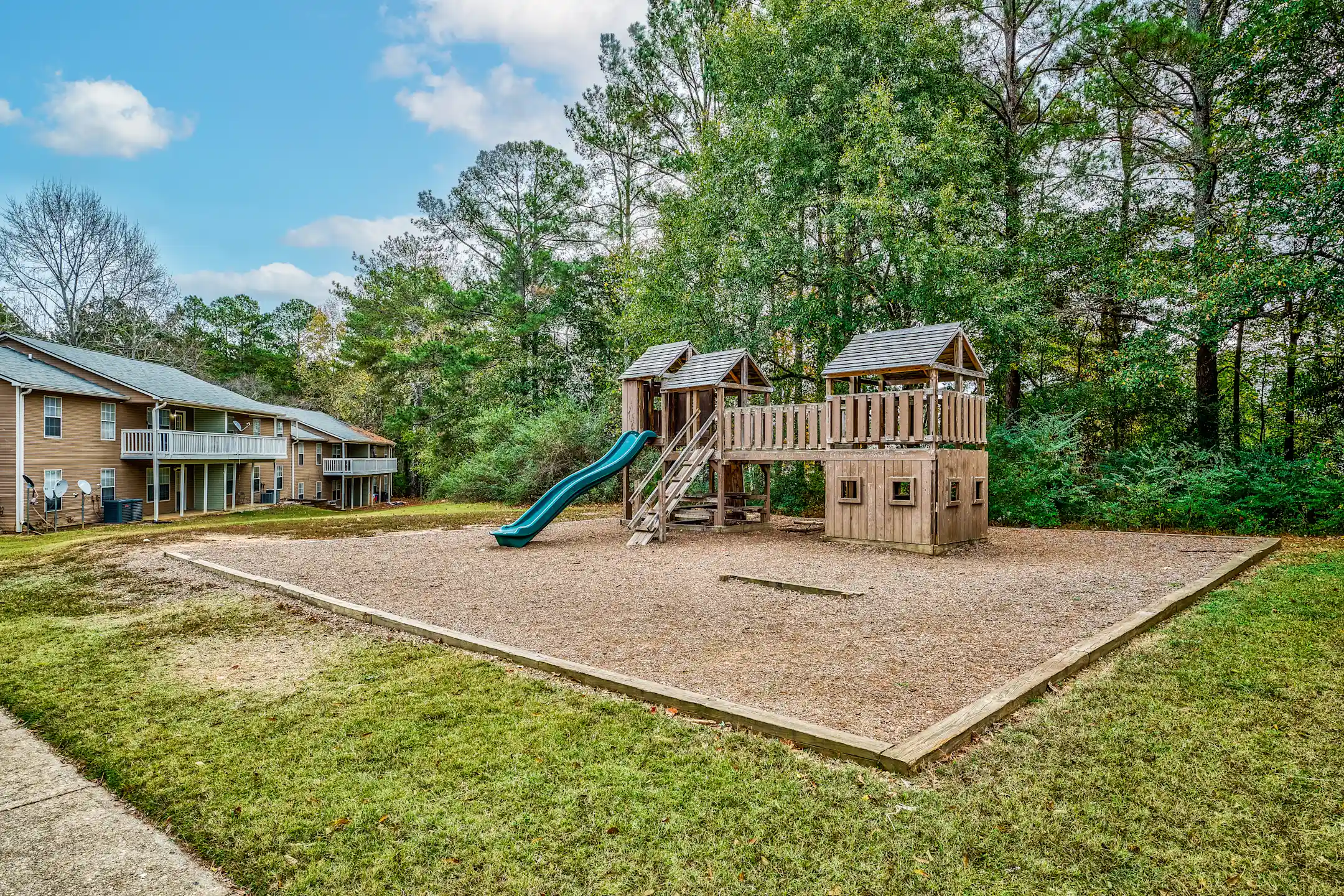 Brooks Crossing 8050 Taylor Rd Riverdale, GA Apartments for Rent