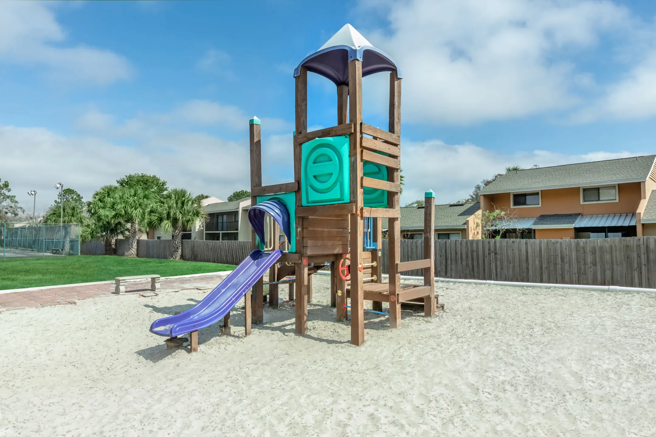 Playground - Cascades at Kissimmee - Kissimmee, FL