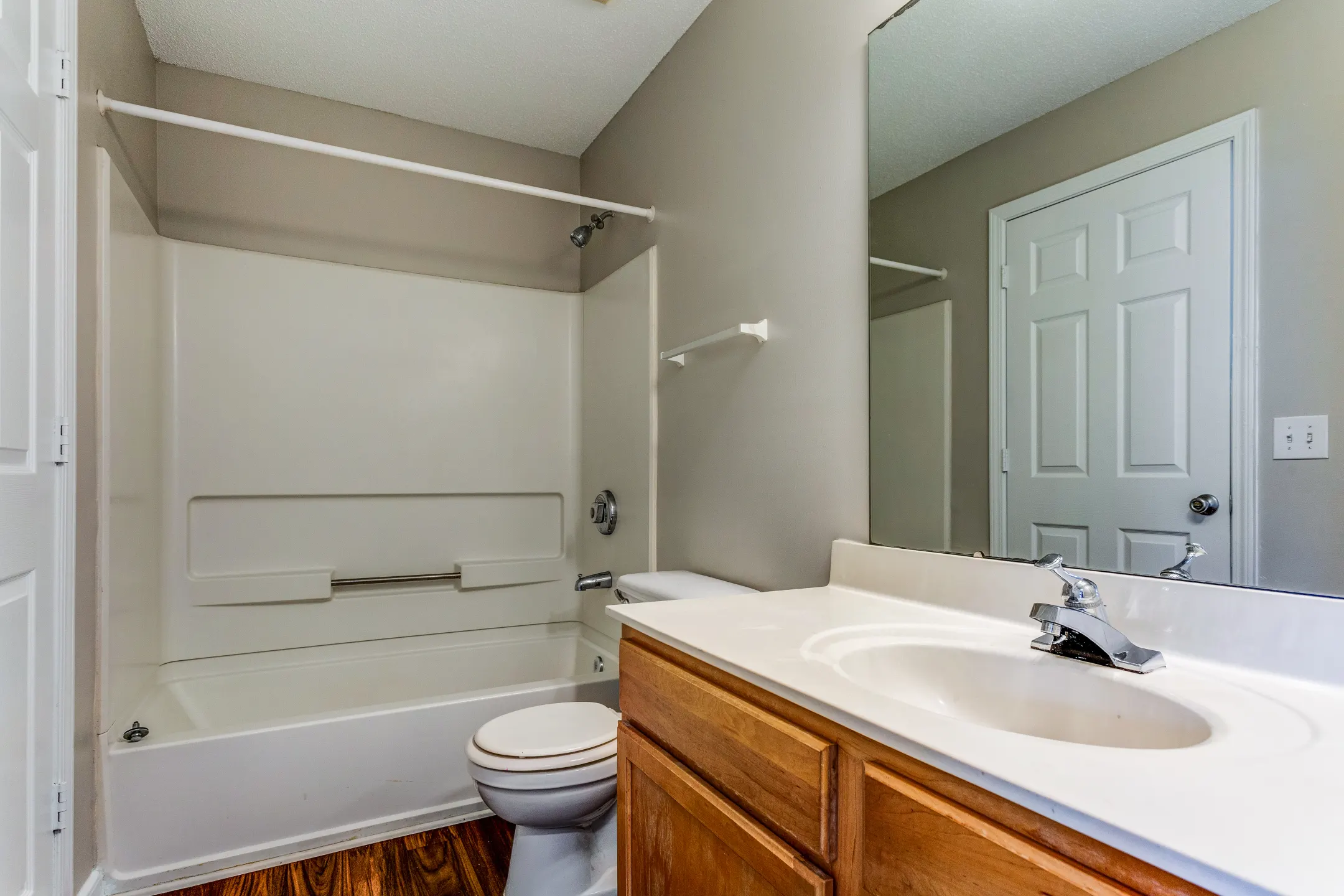 Grand Summit Apartments Greensboro, NC 27410