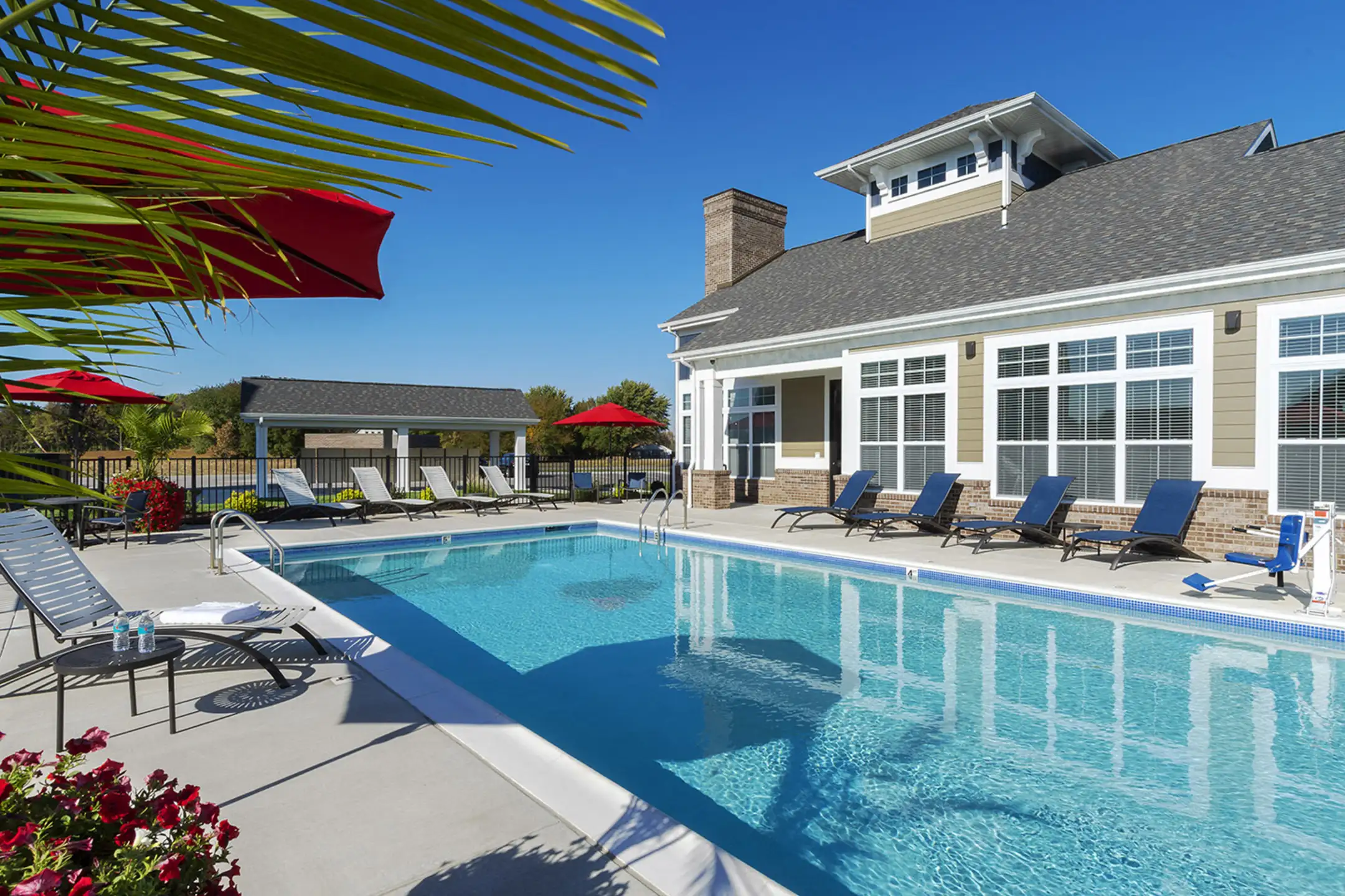 Thirteen01 at Hartman Lakes 1301 Centerpointe Circle Shiloh, IL