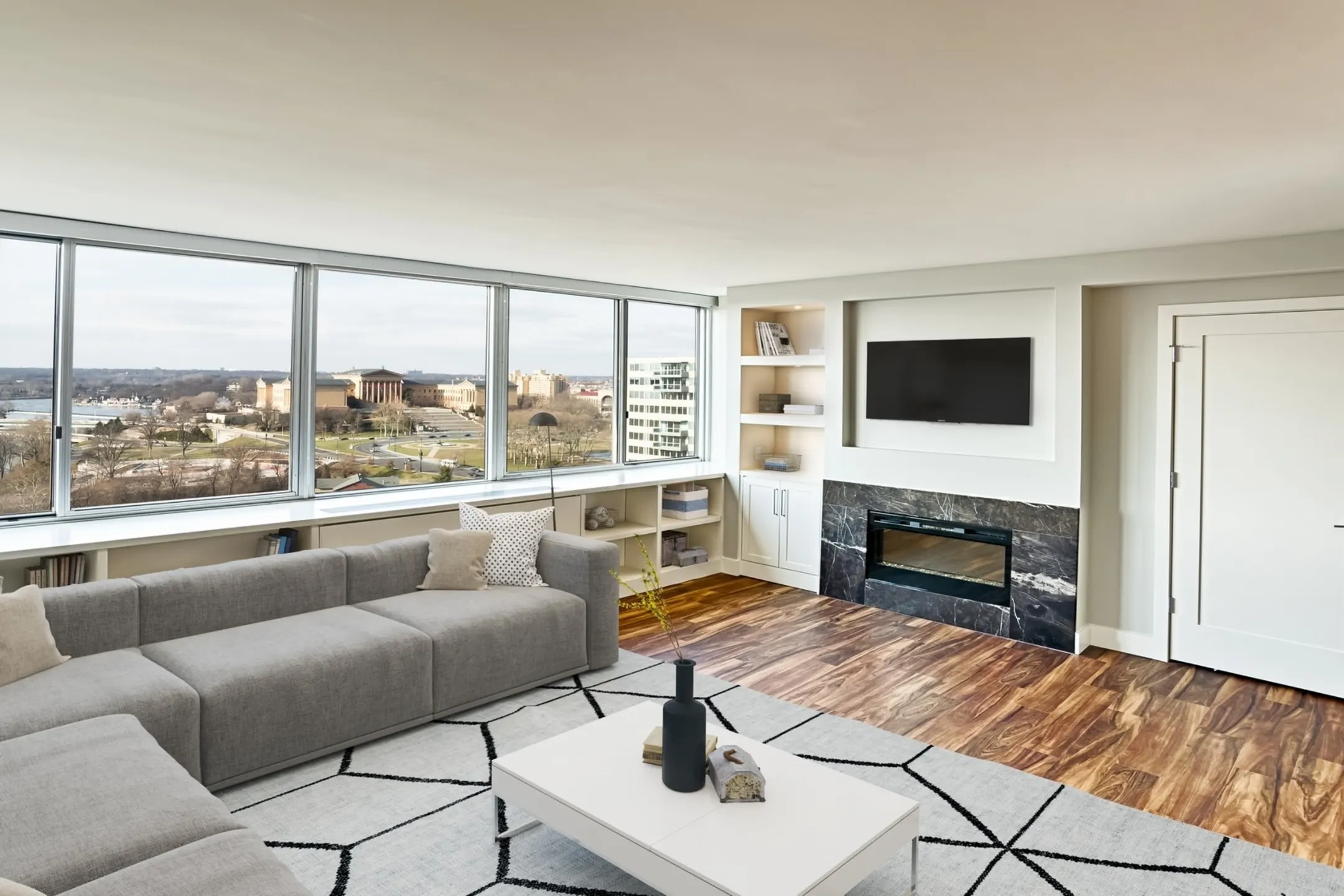 Living Room - Park Towne Place Premier Apartment Homes - Philadelphia, PA