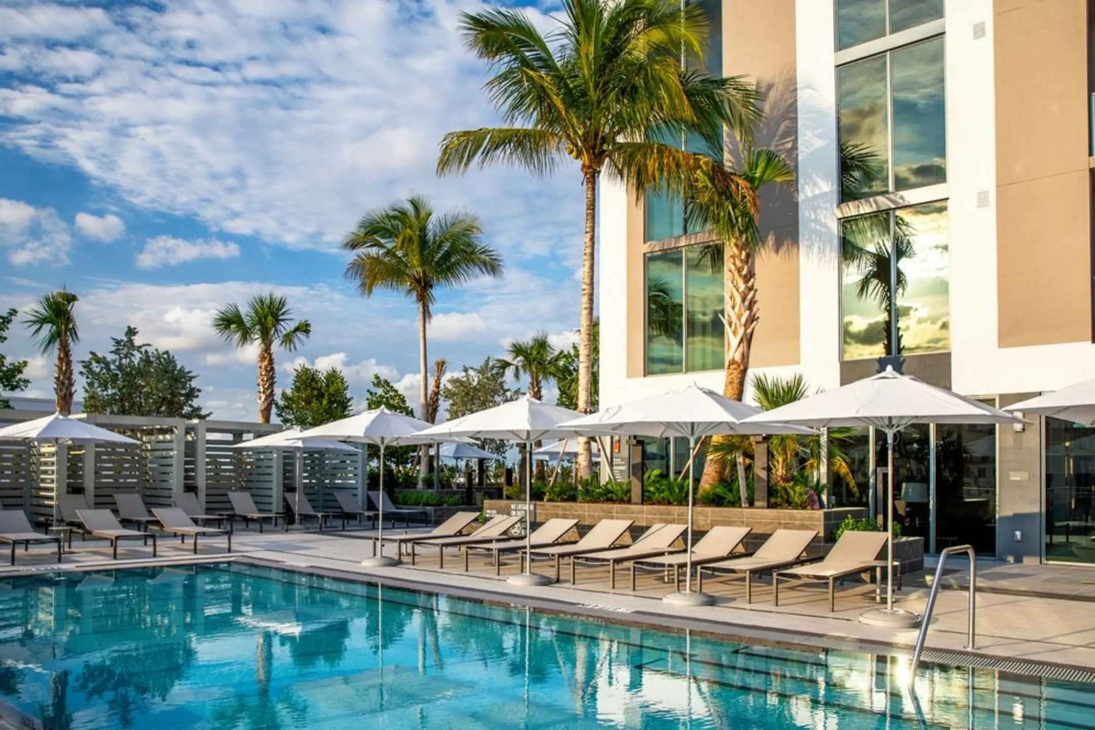 Pool - Avalon Merrick Park - Miami, FL