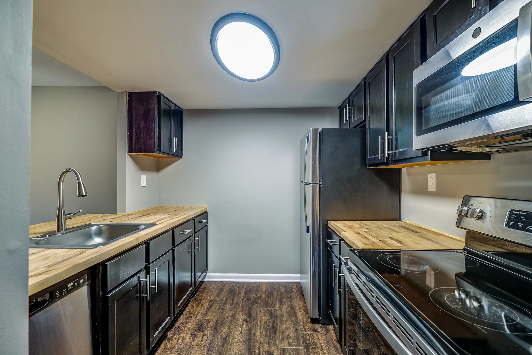 Kitchen - Mulberry Station Apartments - Harrisburg, PA
