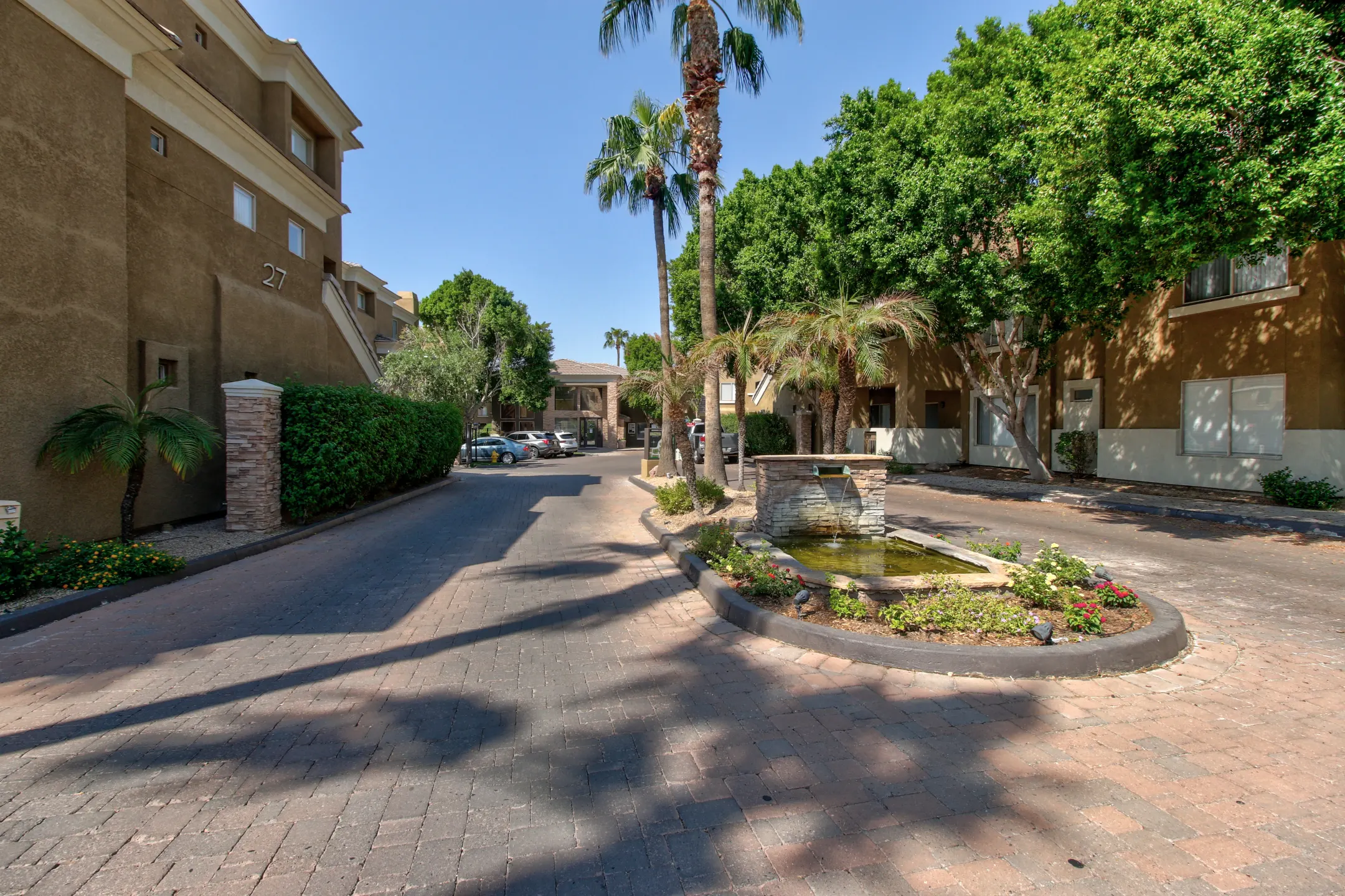 La Terraza At The Biltmore Apartments - Phoenix, AZ 85016