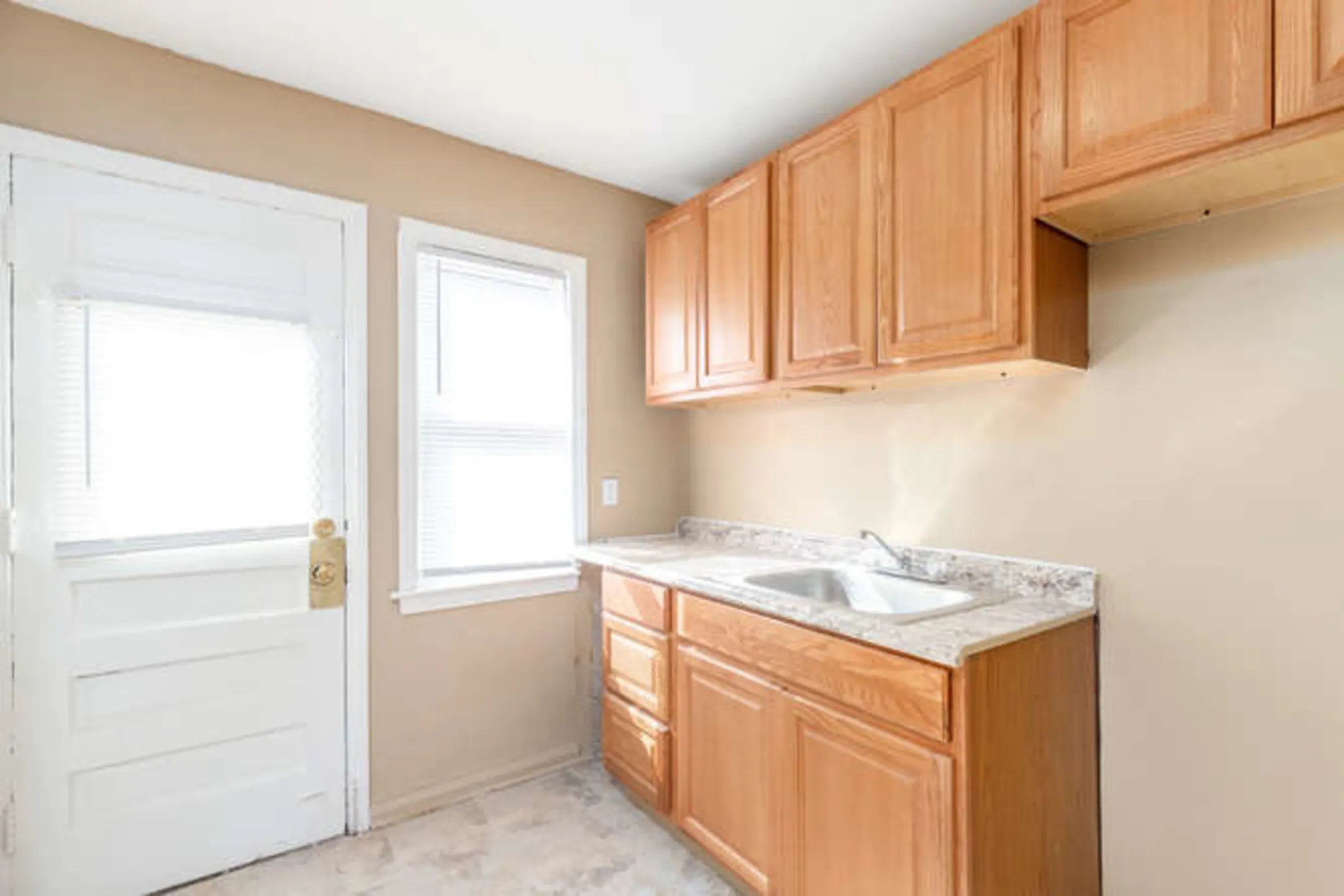 covington-terrace-17500-2nd-ave-detroit-mi-apartments-for-rent-rent