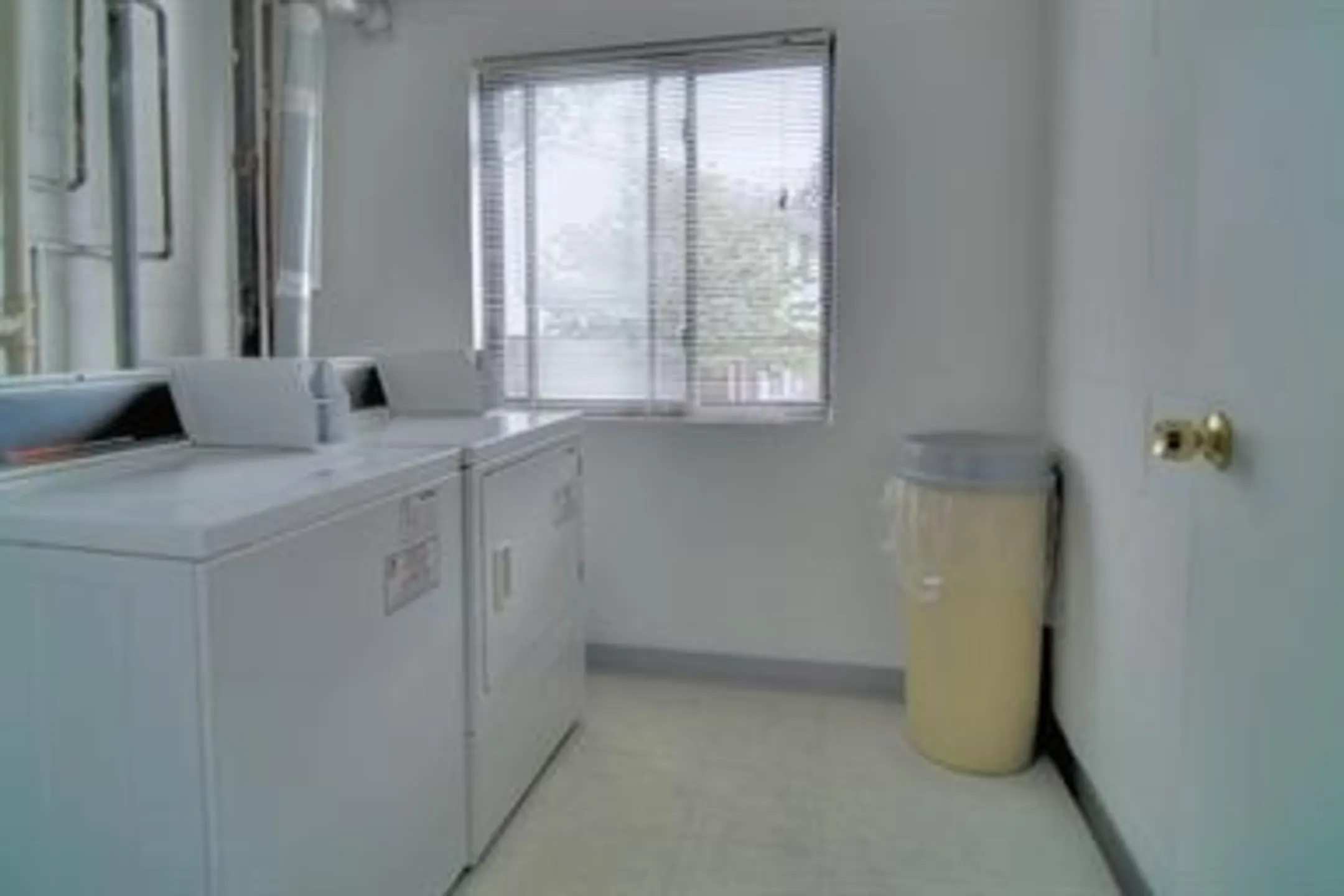 Bellair Apartments Apartments Niles, OH 44446