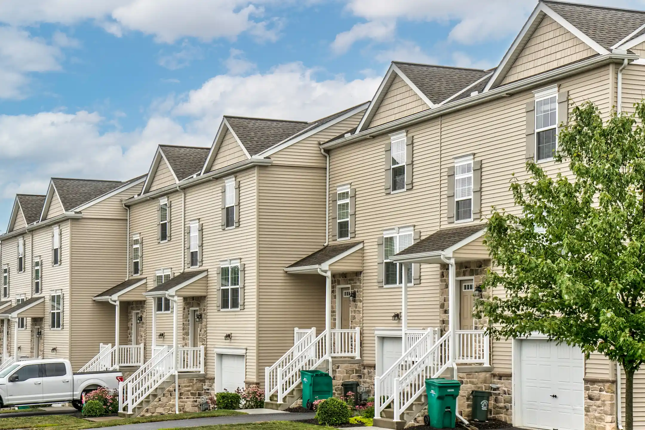 Fox Ridge Apartments and Townhomes 218 Wheatstone Ln Lebanon, PA