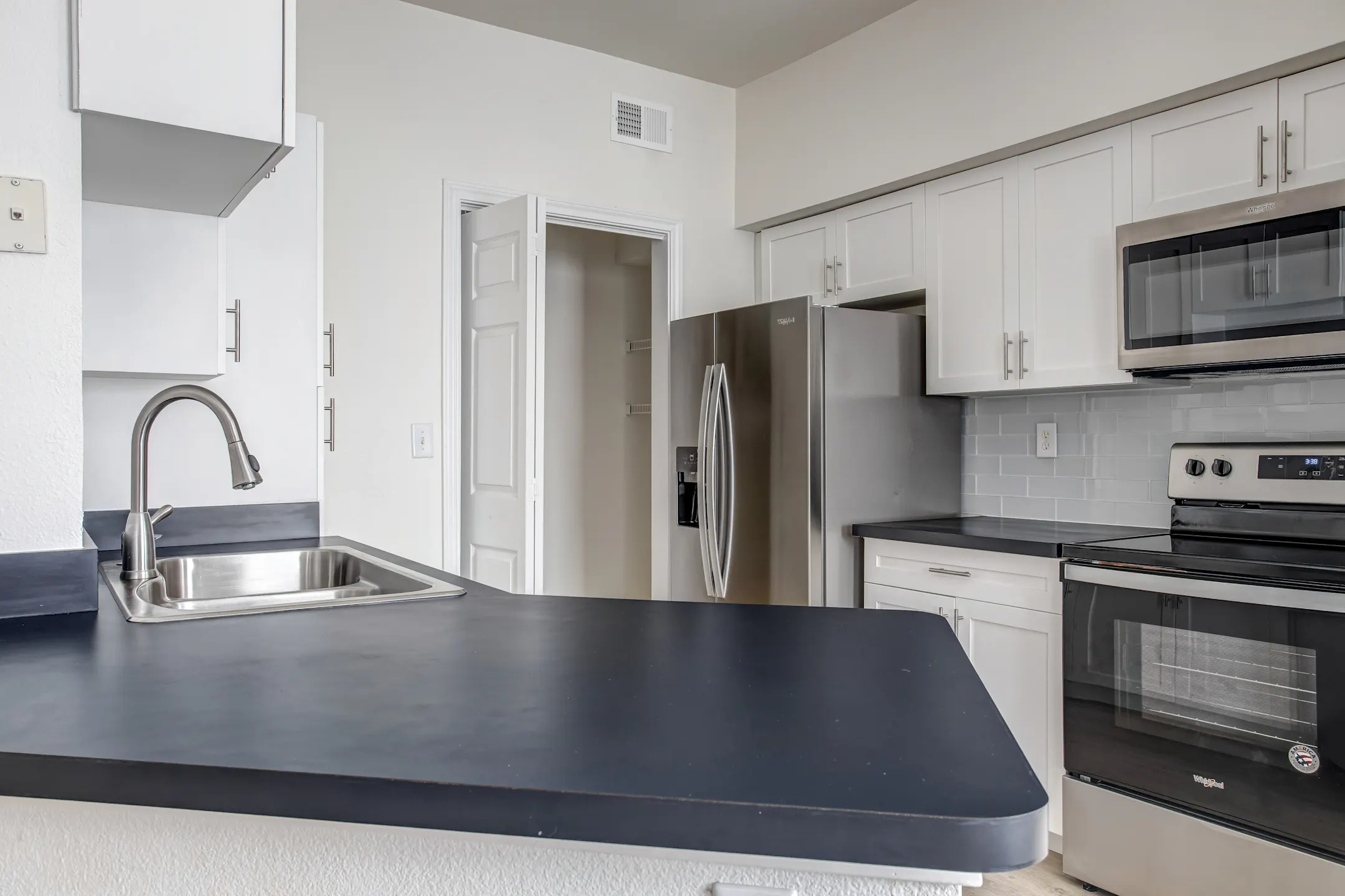 Gulf Breeze Apartments Corpus Christi, TX 78414