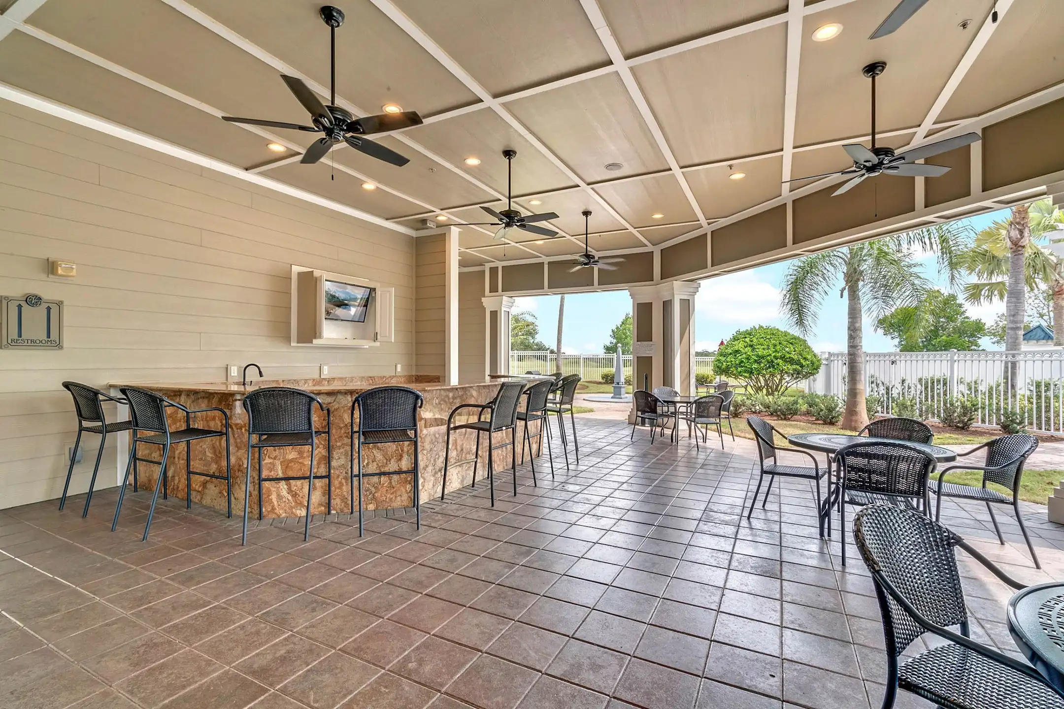 Patio / Deck - Victoria Park Apartment - Davenport, FL