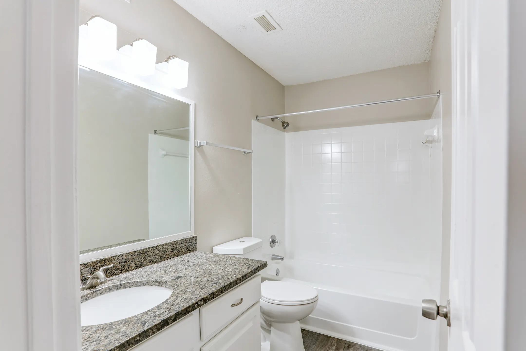 Ashford Way Apartments Lawrenceville, GA 30046