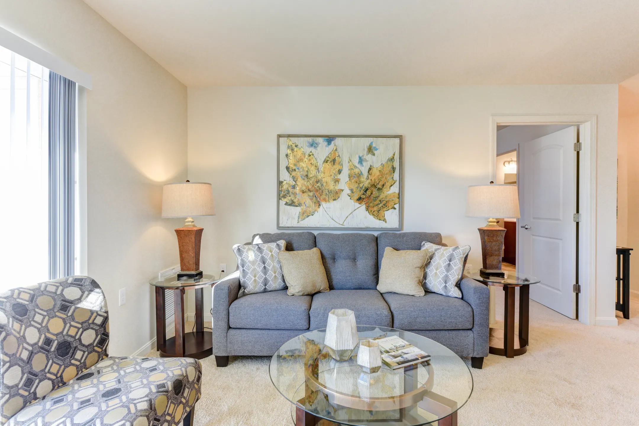 Living Room - Kings Pointe Senior Apartments - Sylvania, OH