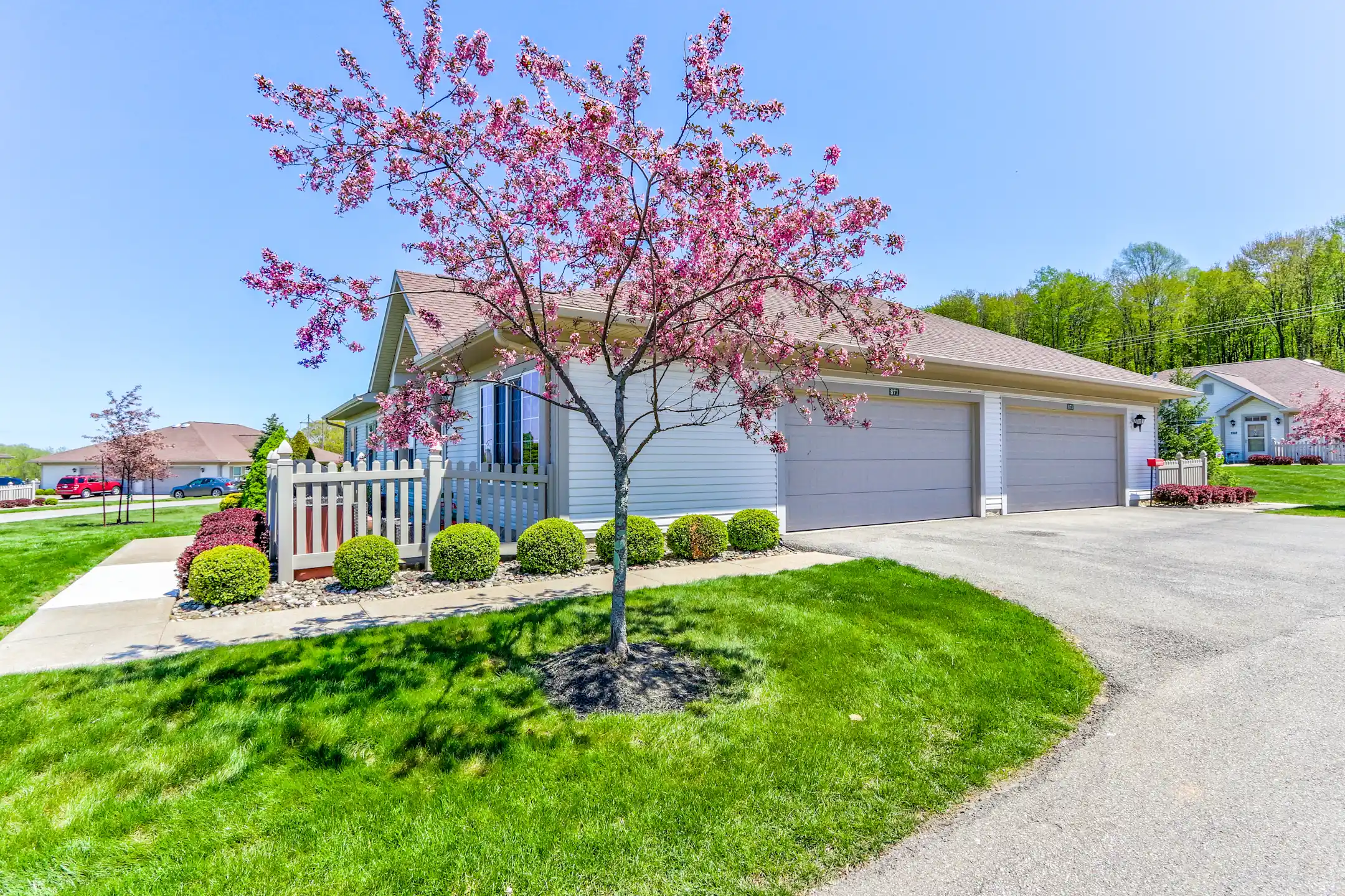 Cherry Hill Apartments Erie, PA 16509