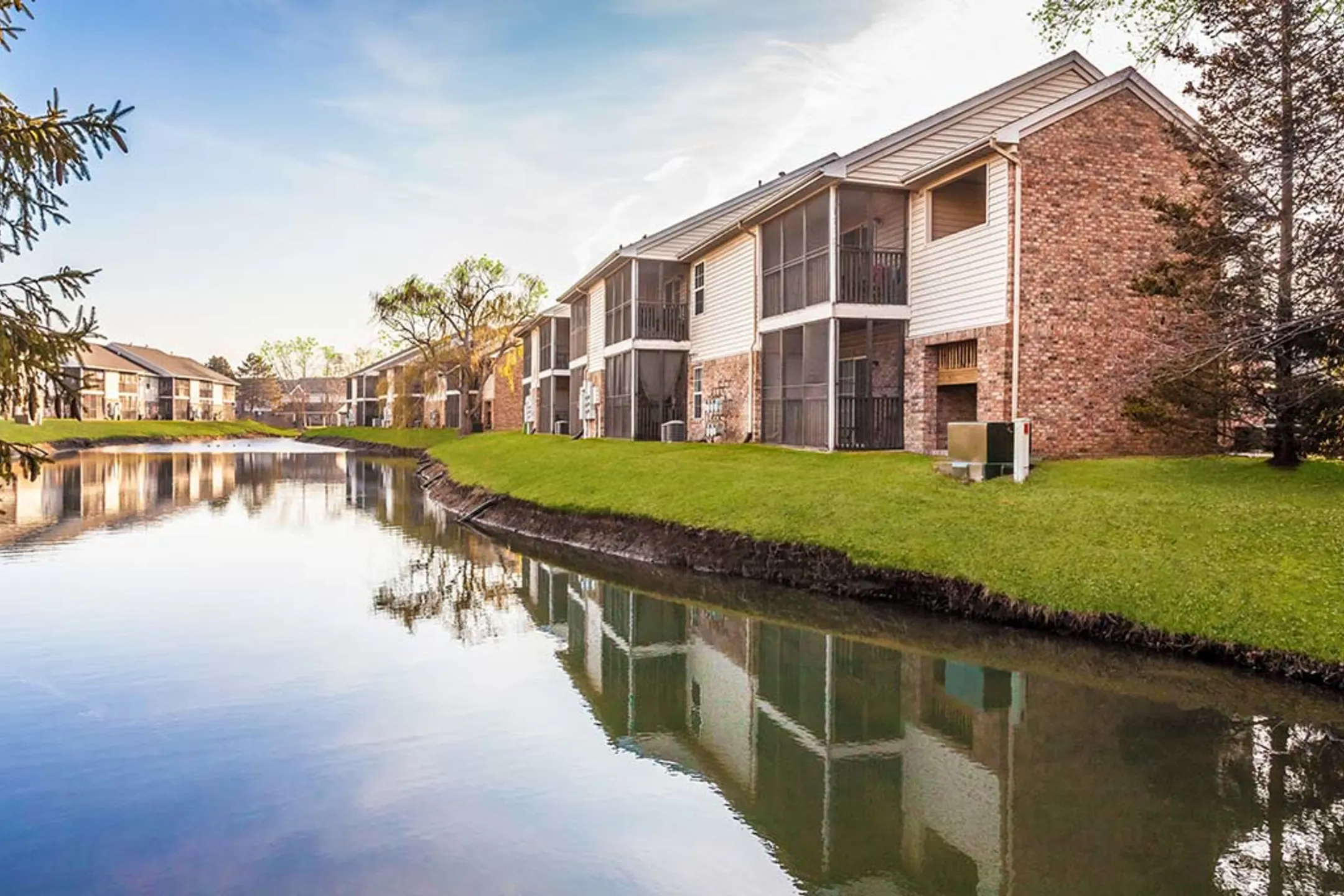 Bexley Village Apartments Greenwood, IN 46143