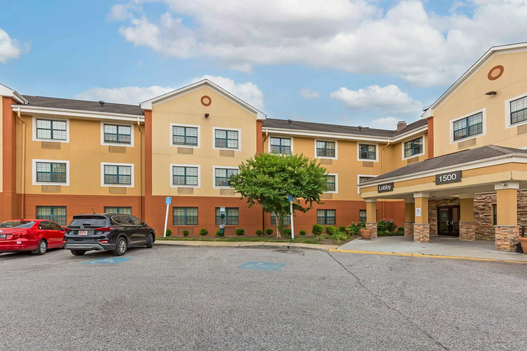 Furnished Studio Baltimore BWI Airport Aero Dr. 1500 Aero Drive