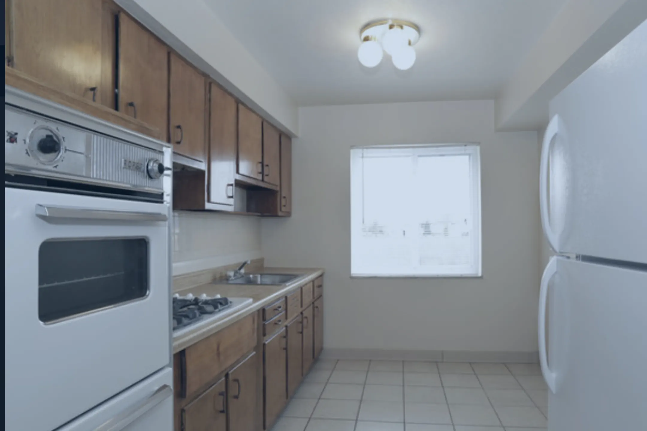 Kitchen - Stoneybrook Apartments - Bedford, OH