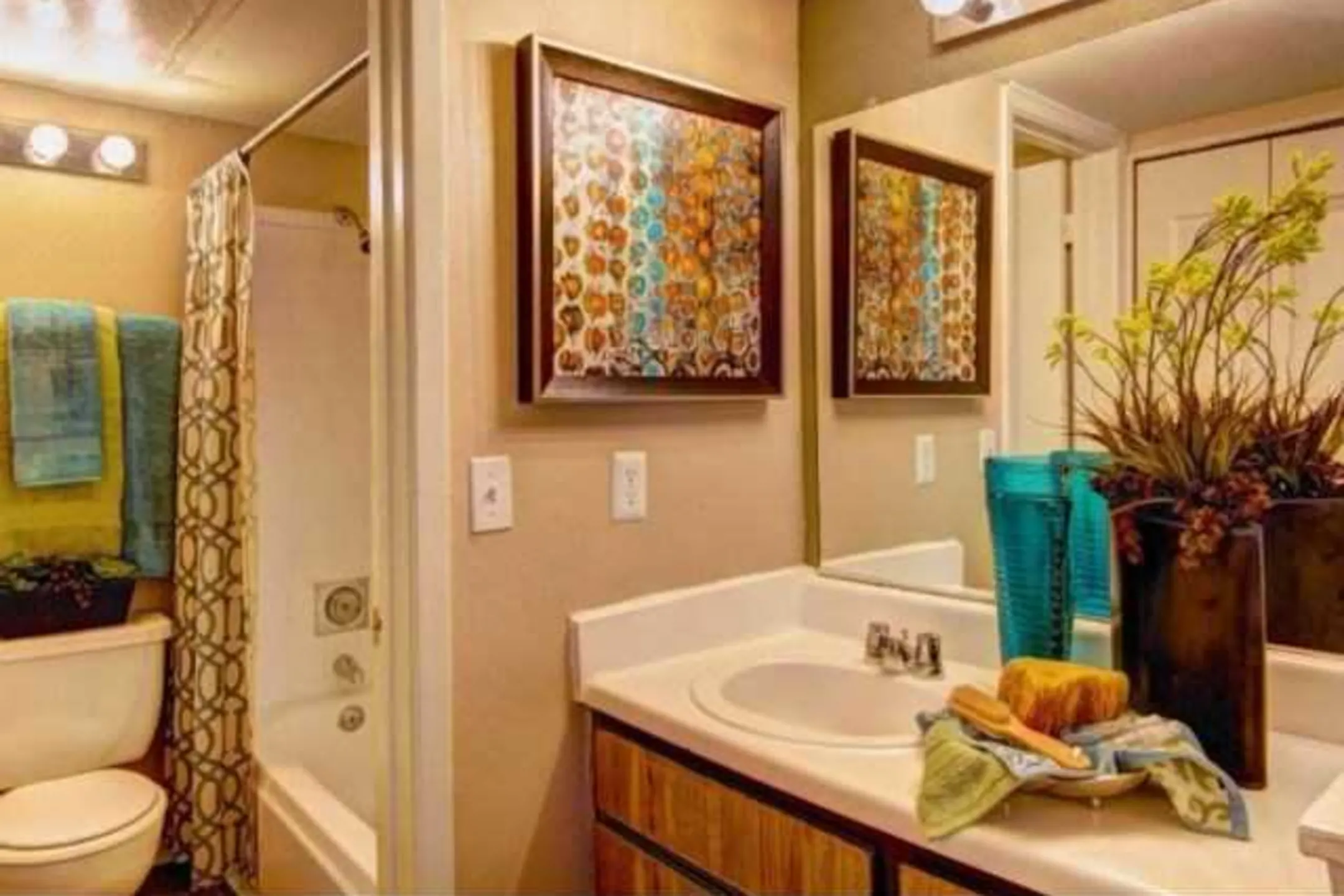 Bathroom - Woodtrail - Houston, TX