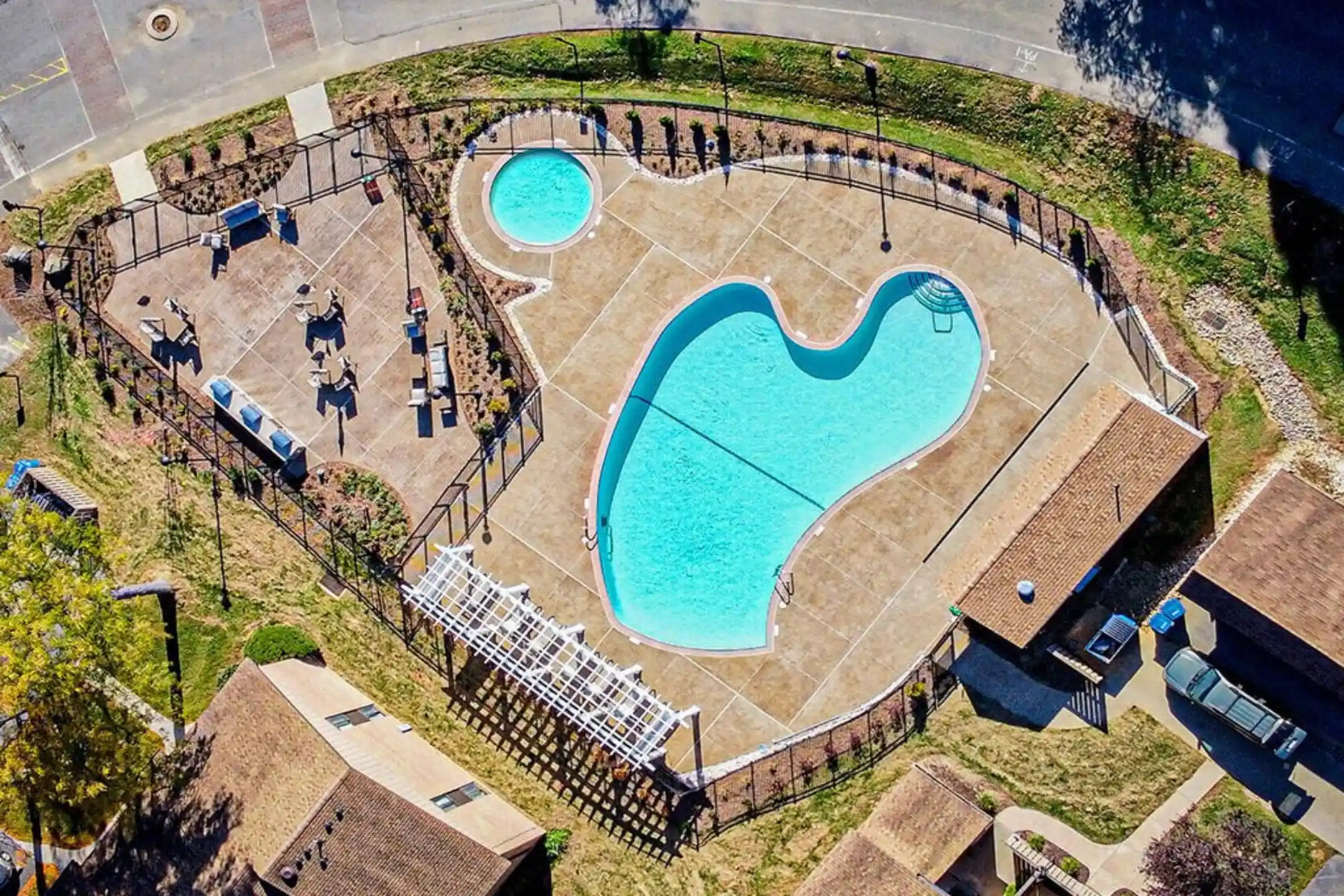 the-lakes-apartments-allentown-pa-18104