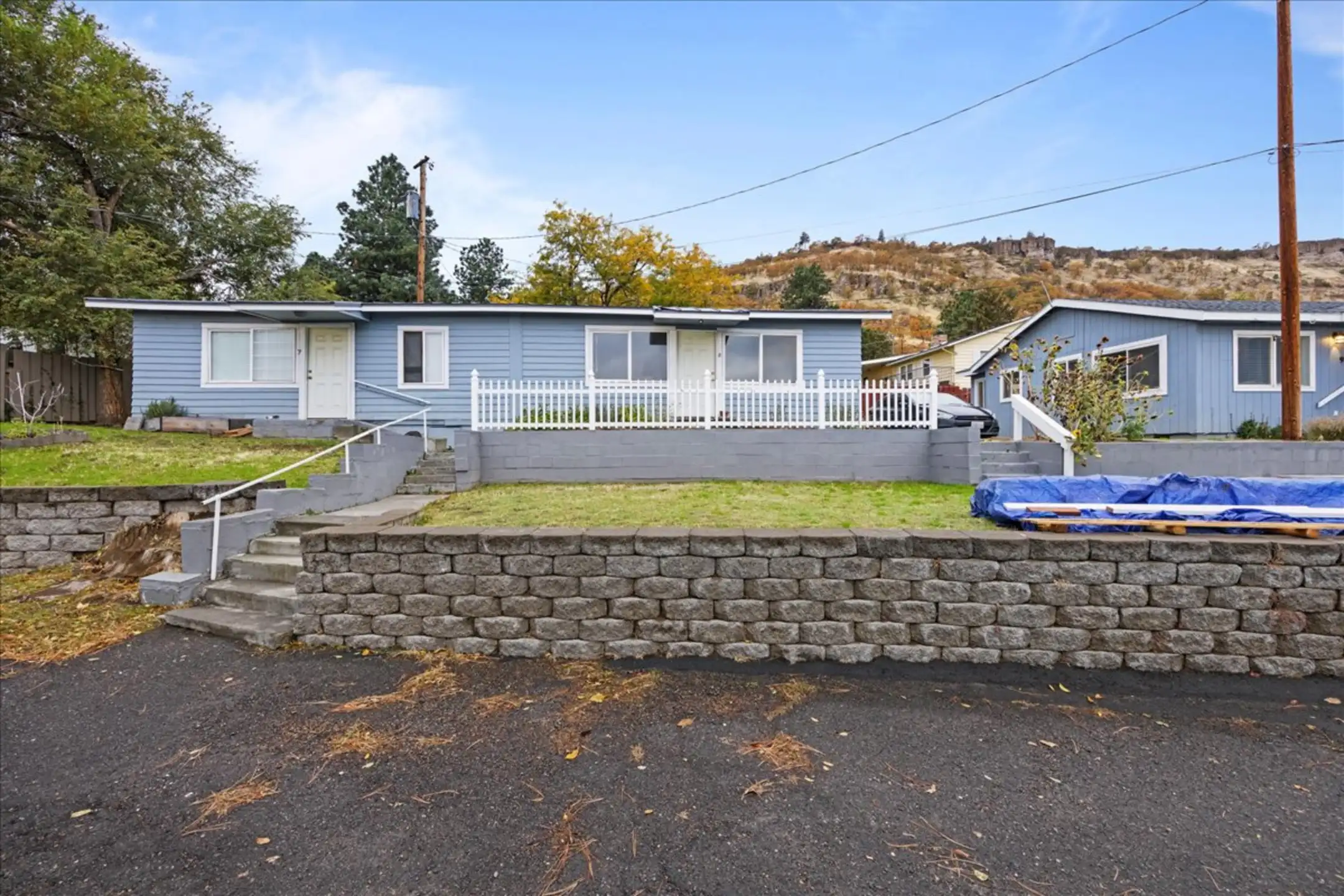 Blue Mountain Cottages 1106 Emerson Drive The Dalles, OR Apartments