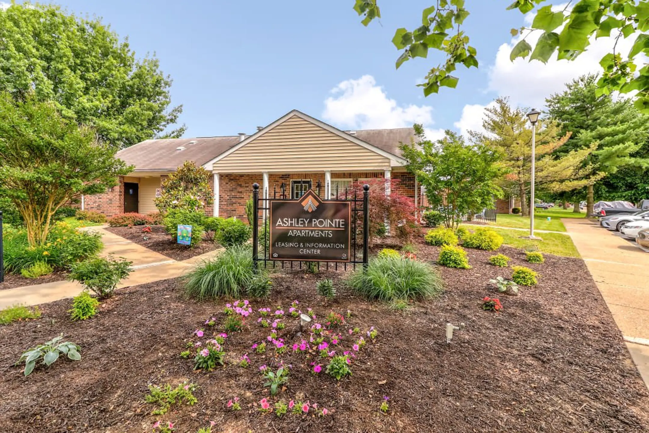 Ashley Pointe Apartments of Evansville 410 Fuquay Rd Evansville, IN