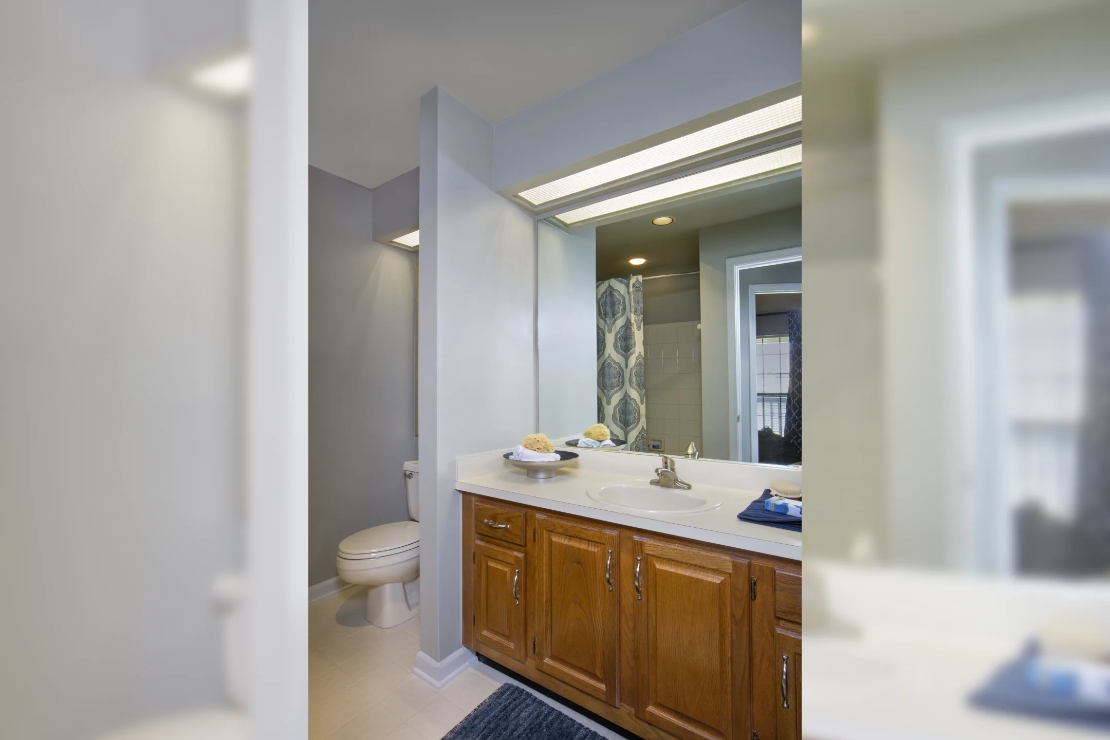 Bathroom - Park Place Apartments - Lexington, KY
