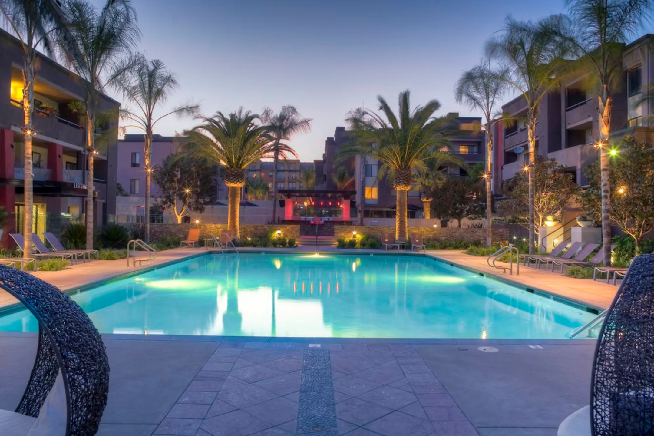 Avalon Burbank 350 S San Fernando Blvd Burbank, CA Apartments for