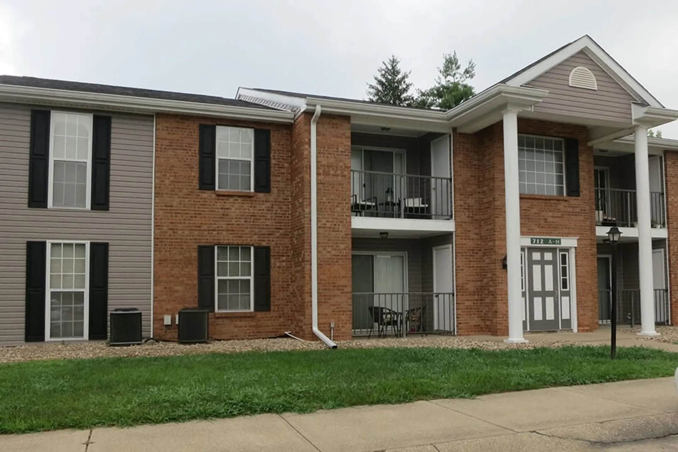 The Village Quarter 100 Village Dr Terre Haute, IN Apartments for