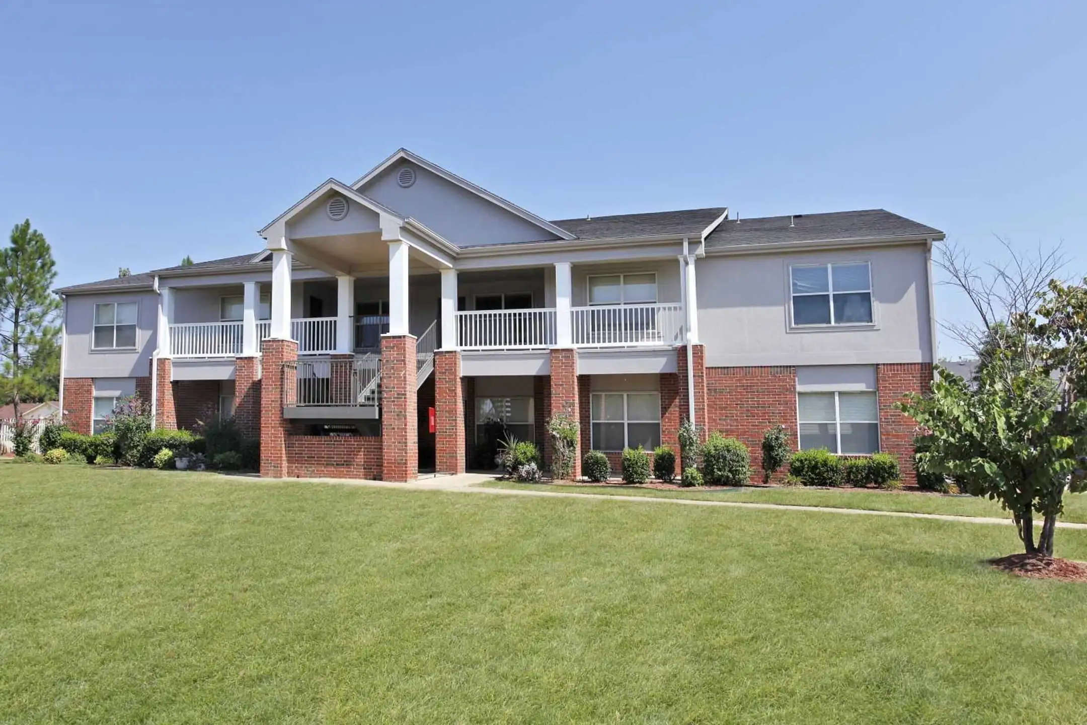 Building - Spring Lake I/II - Russellville, AR