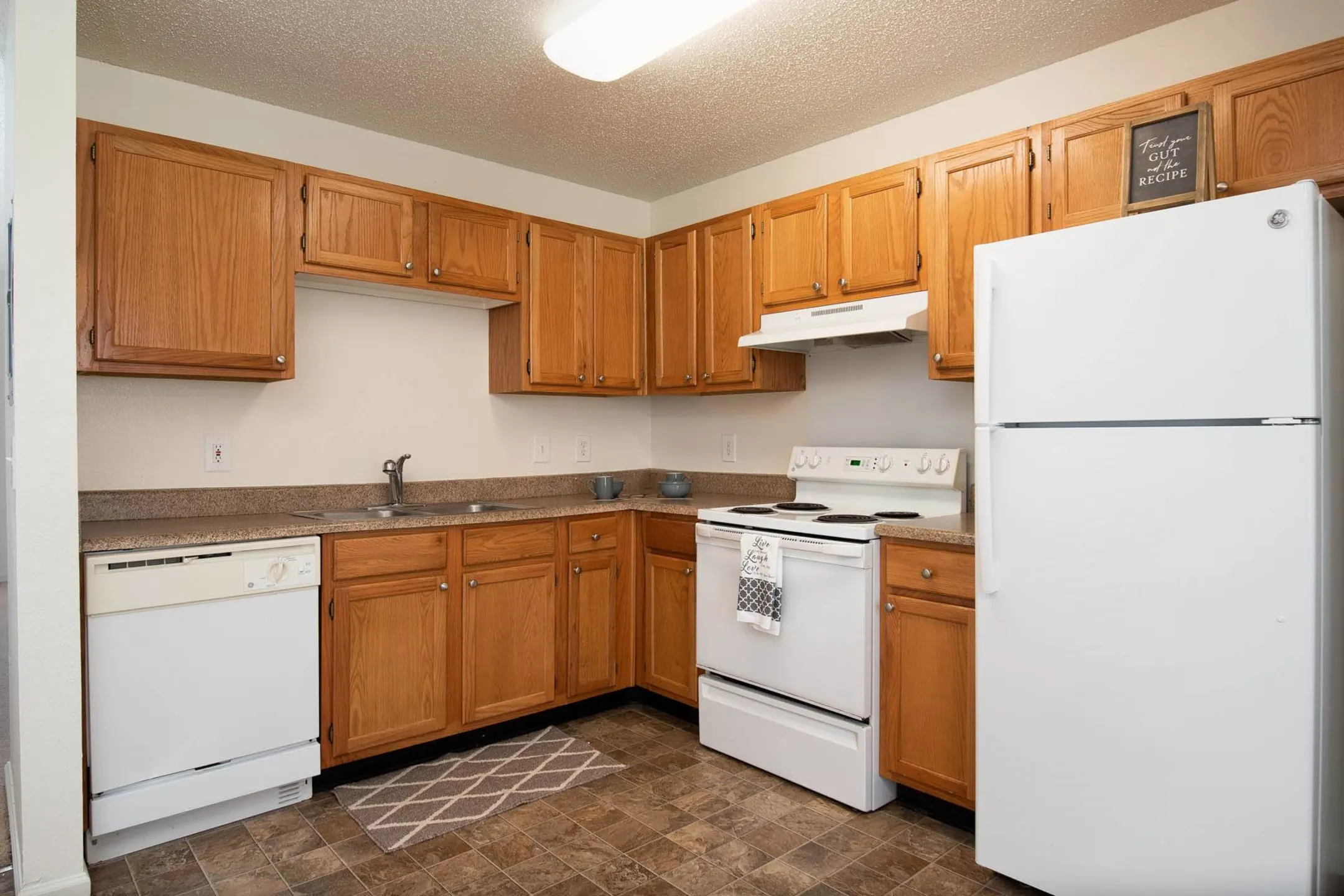 The Bluffs At Cherry Hills Townhomes Townhomes Omaha, NE 68122