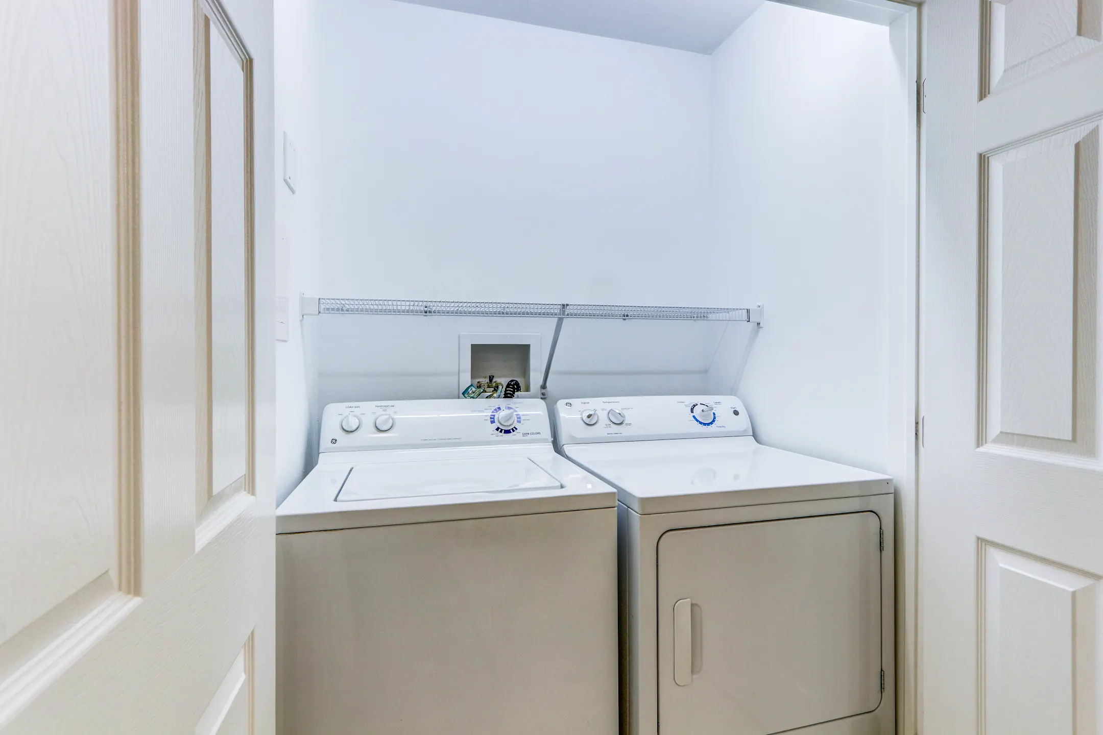 Cherry Hill Apartments Erie, PA 16509