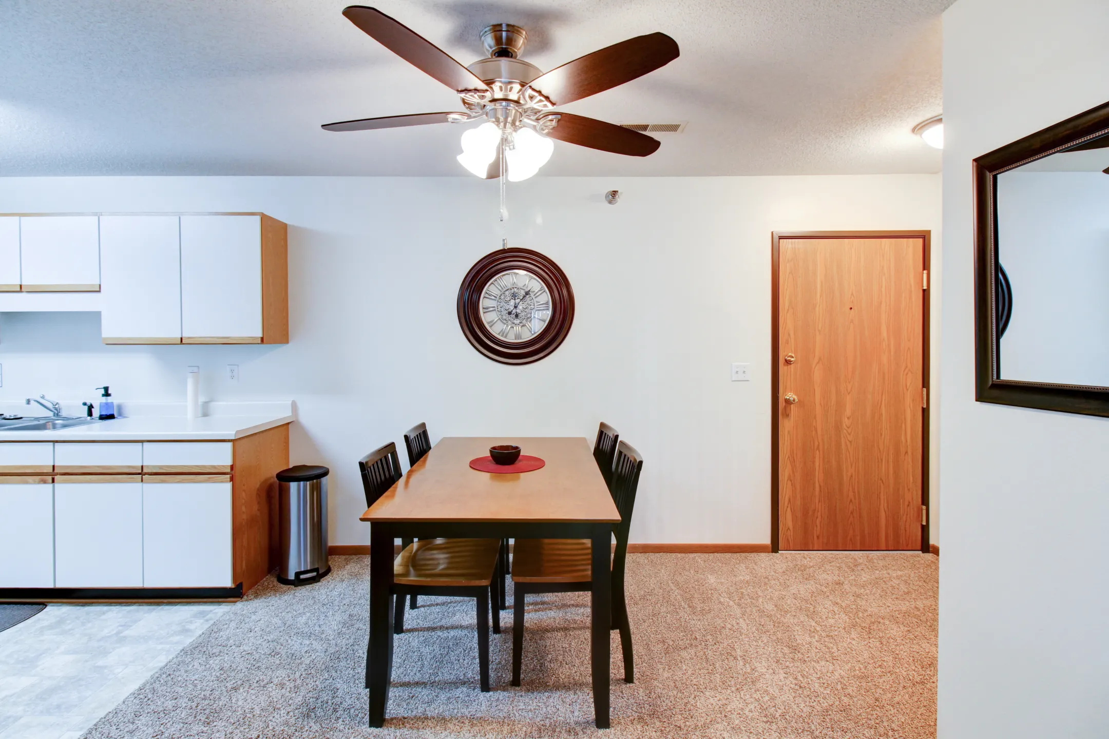 Dining Room - Linden West Apartments - Indianola, IA