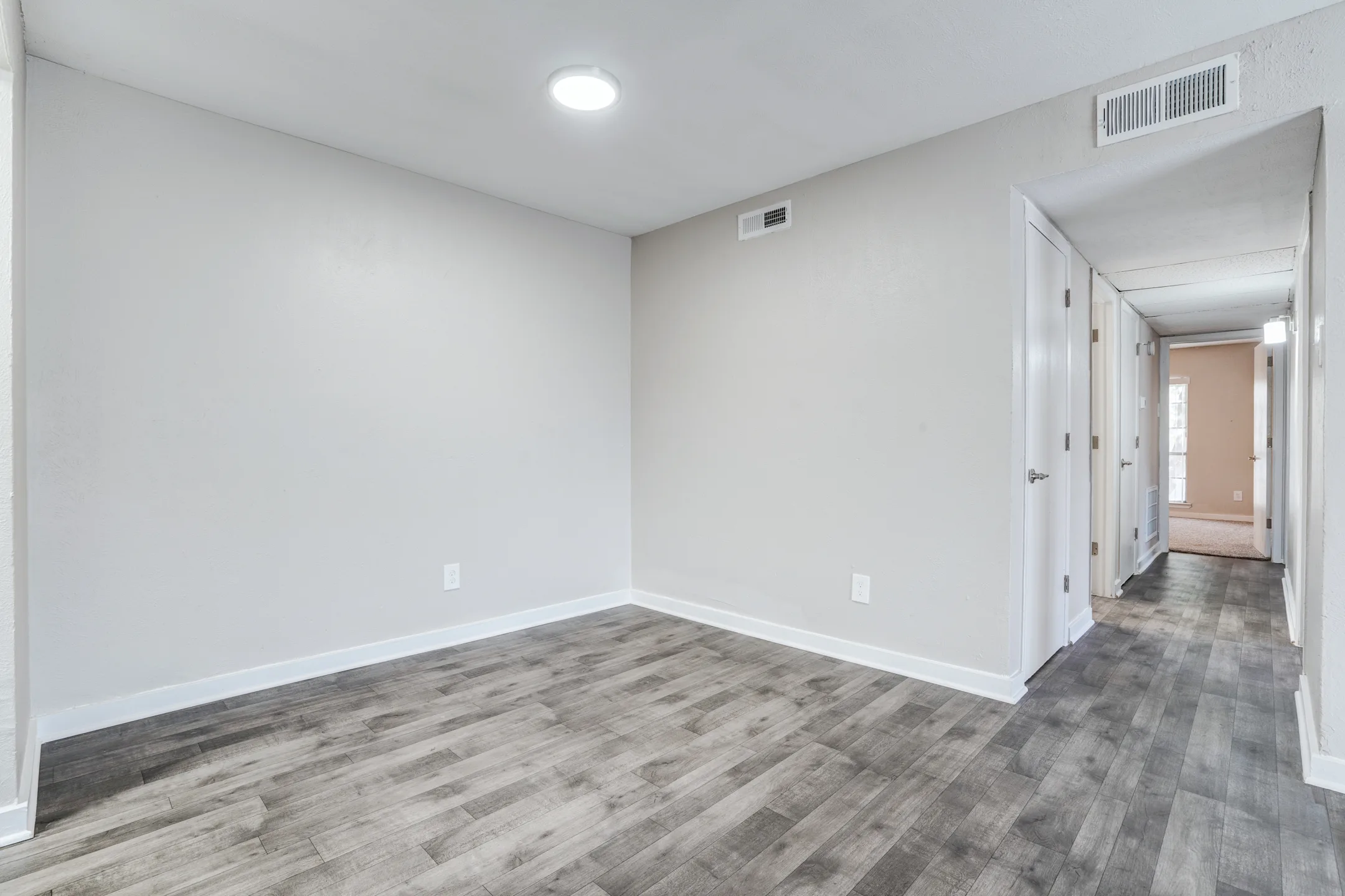 Casa Luna Apartments Dallas, TX 75228