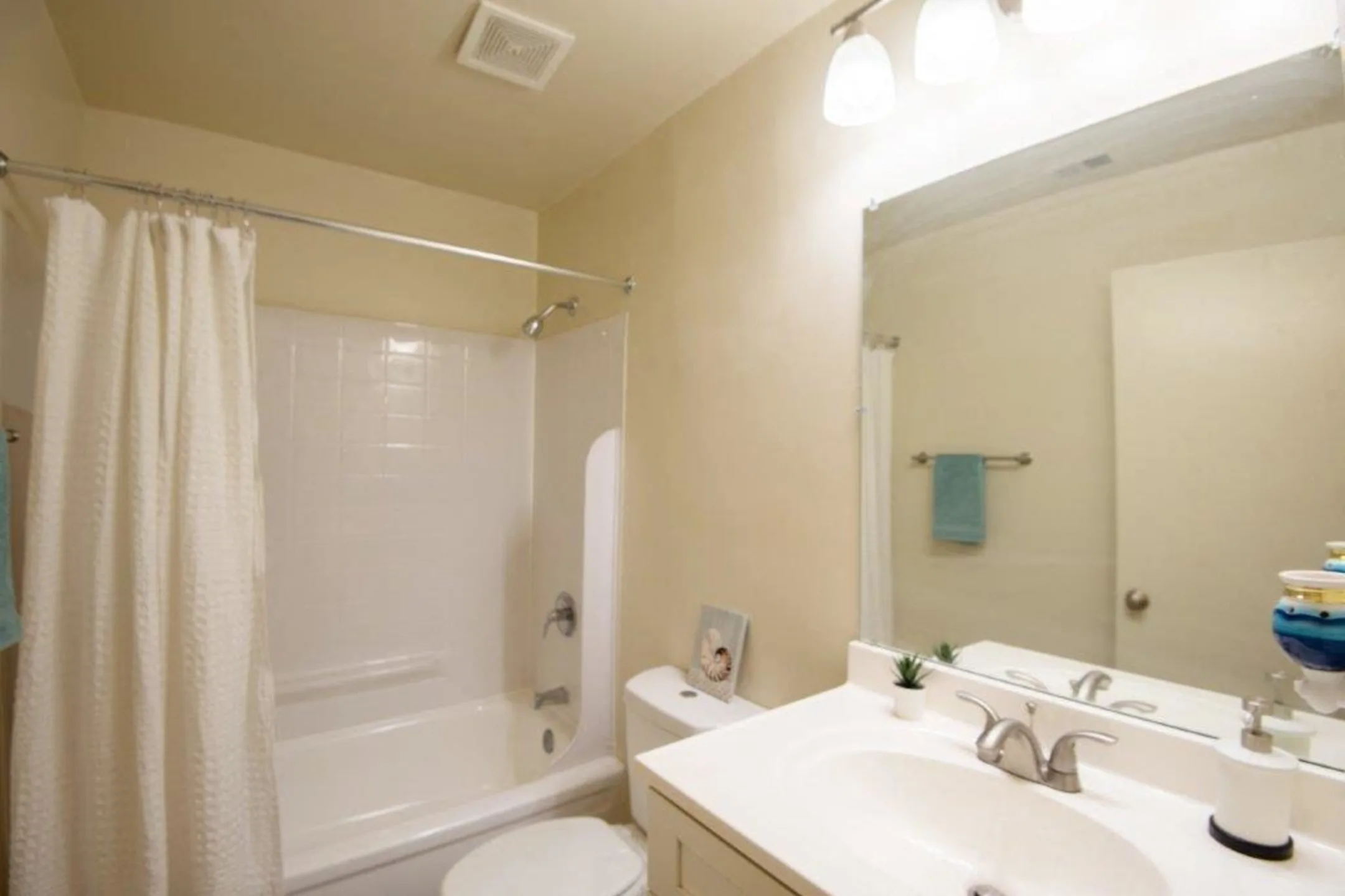 Ross Ridge Apartment Homes 6800 Averill Rd Rosedale, MD Apartments