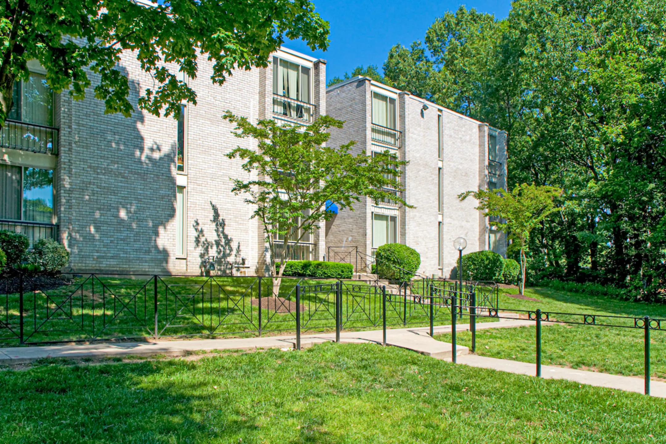 Hampshire West Apartment Homes Apartments Silver Spring, MD 20903