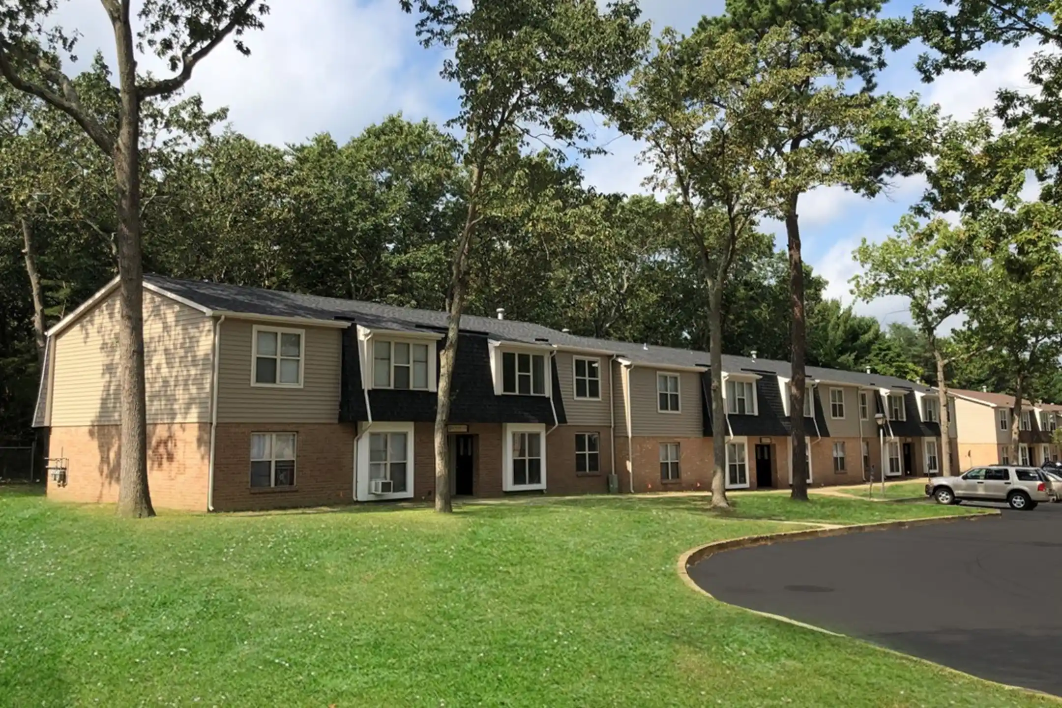 Chalet Gardens Apartments Pine Hill, NJ 08021