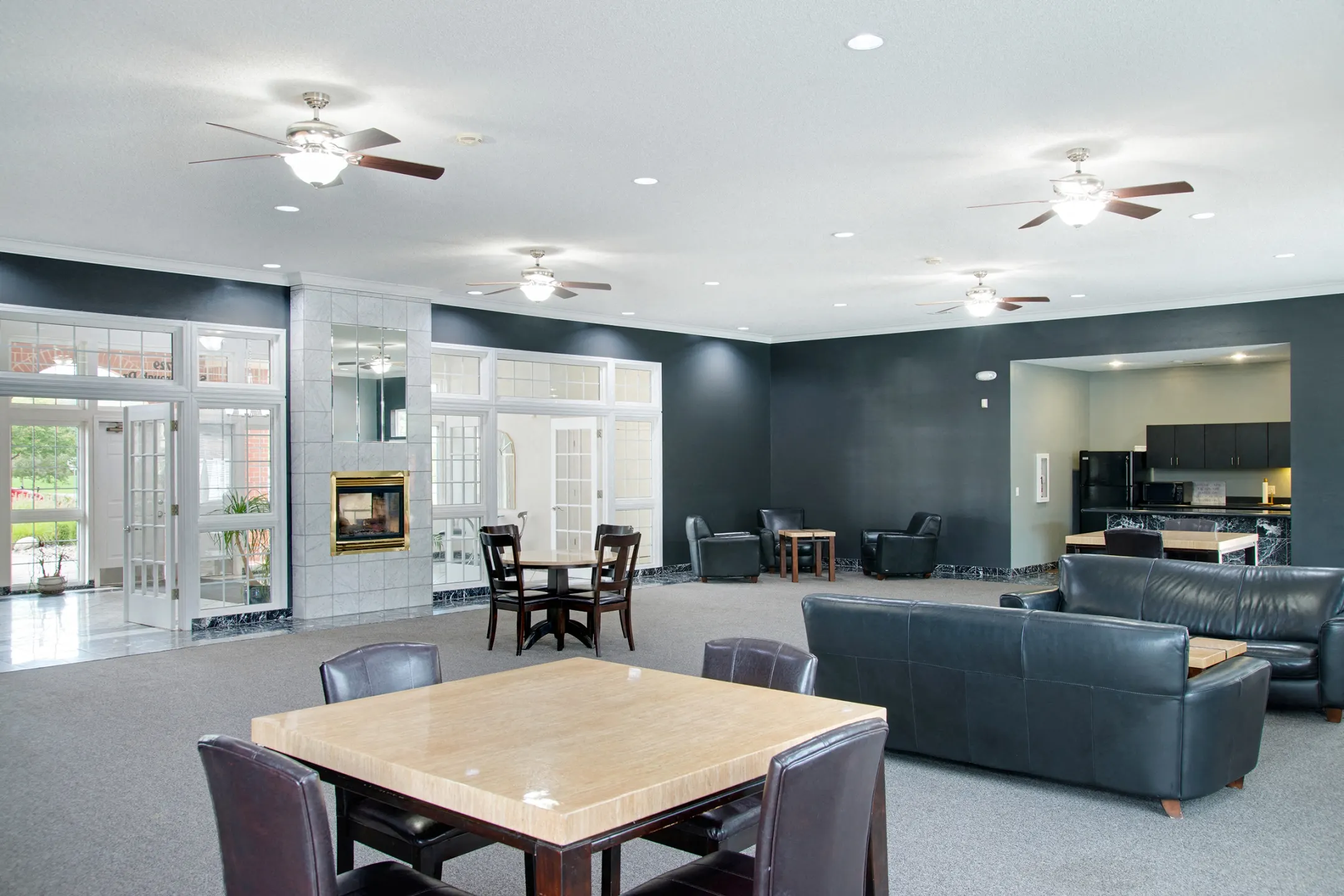 Tregaron Oaks Apartments Bellevue, NE 68123