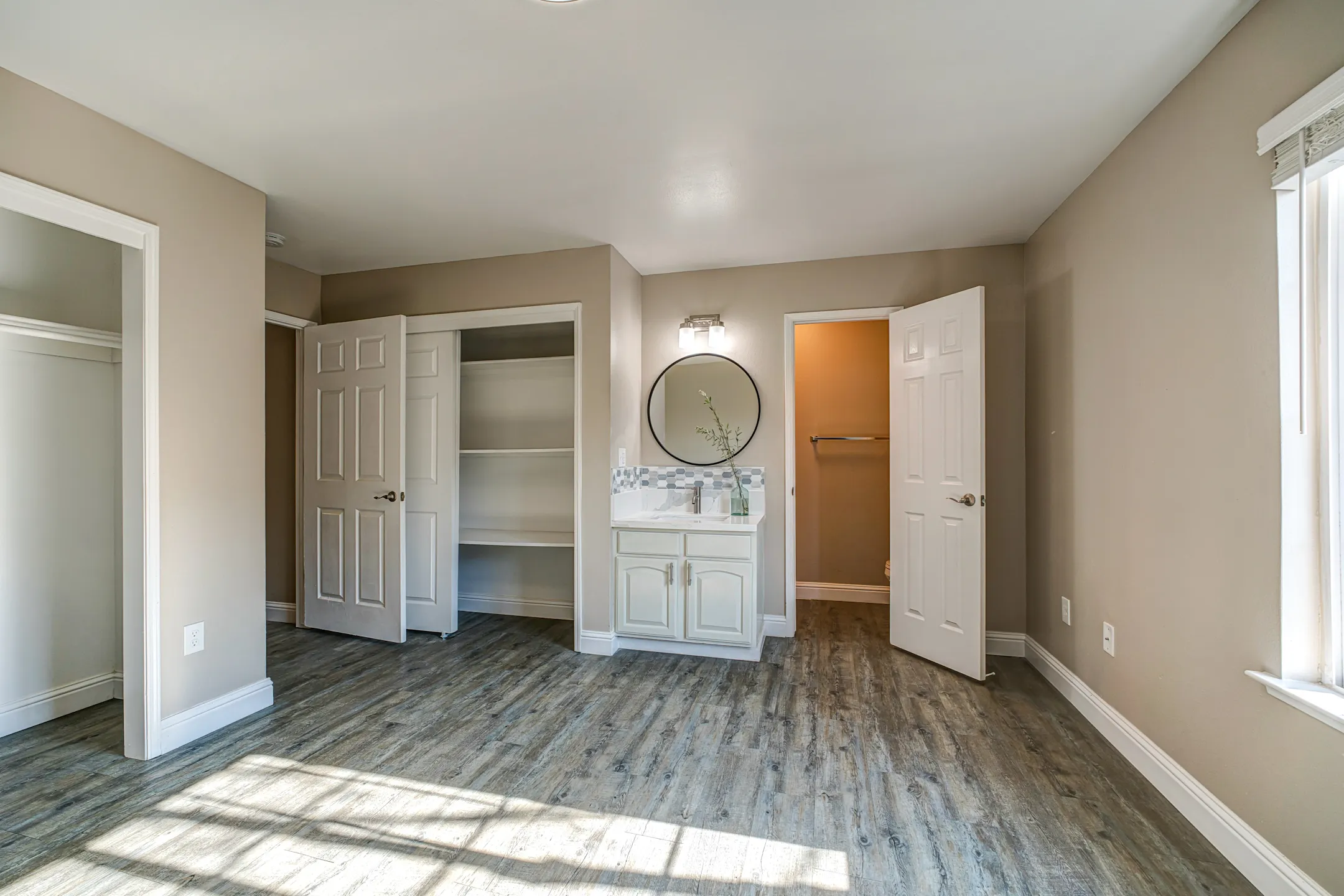 Ascent Townhome Apartments 5355 N Valentine Ave Fresno, CA