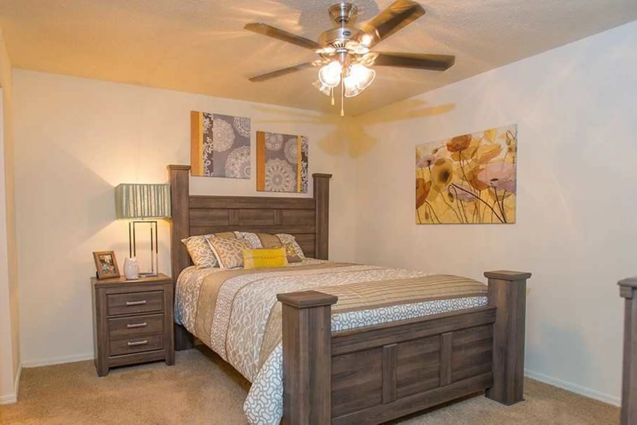 Bedroom - Creekwood - Tulsa, OK