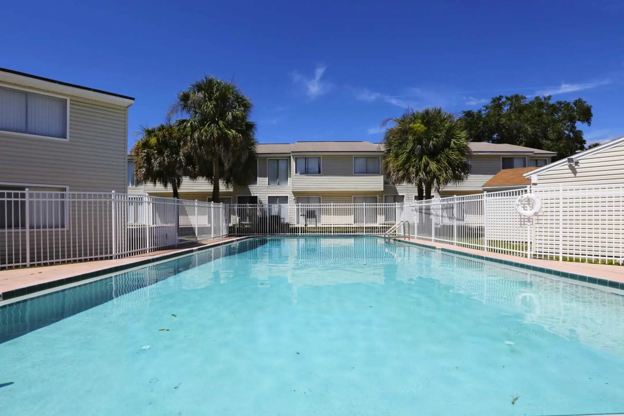 Pool - Puritan Place Apartments - Tampa, FL