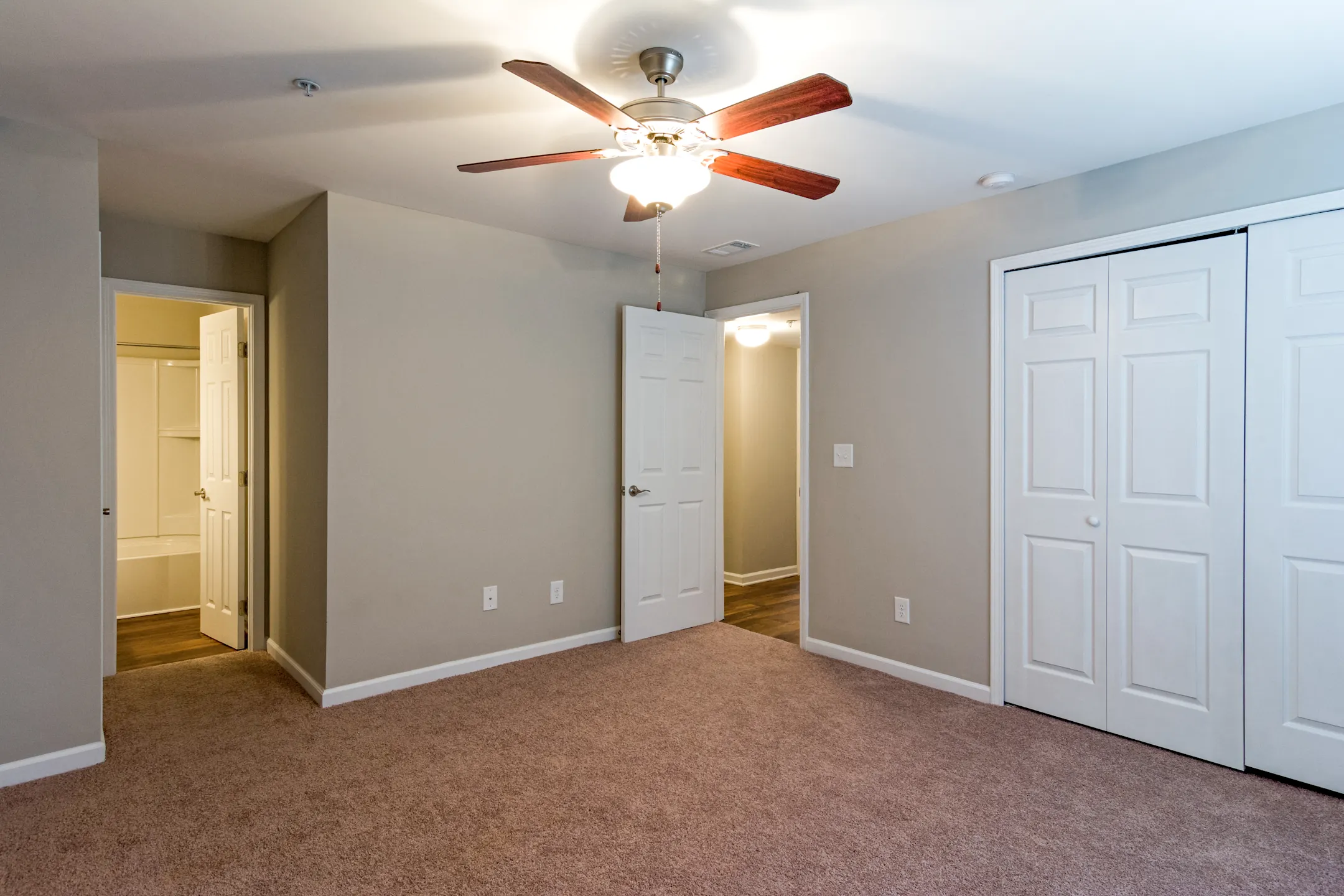Bedroom - KRC Hilltops - Norcross, GA