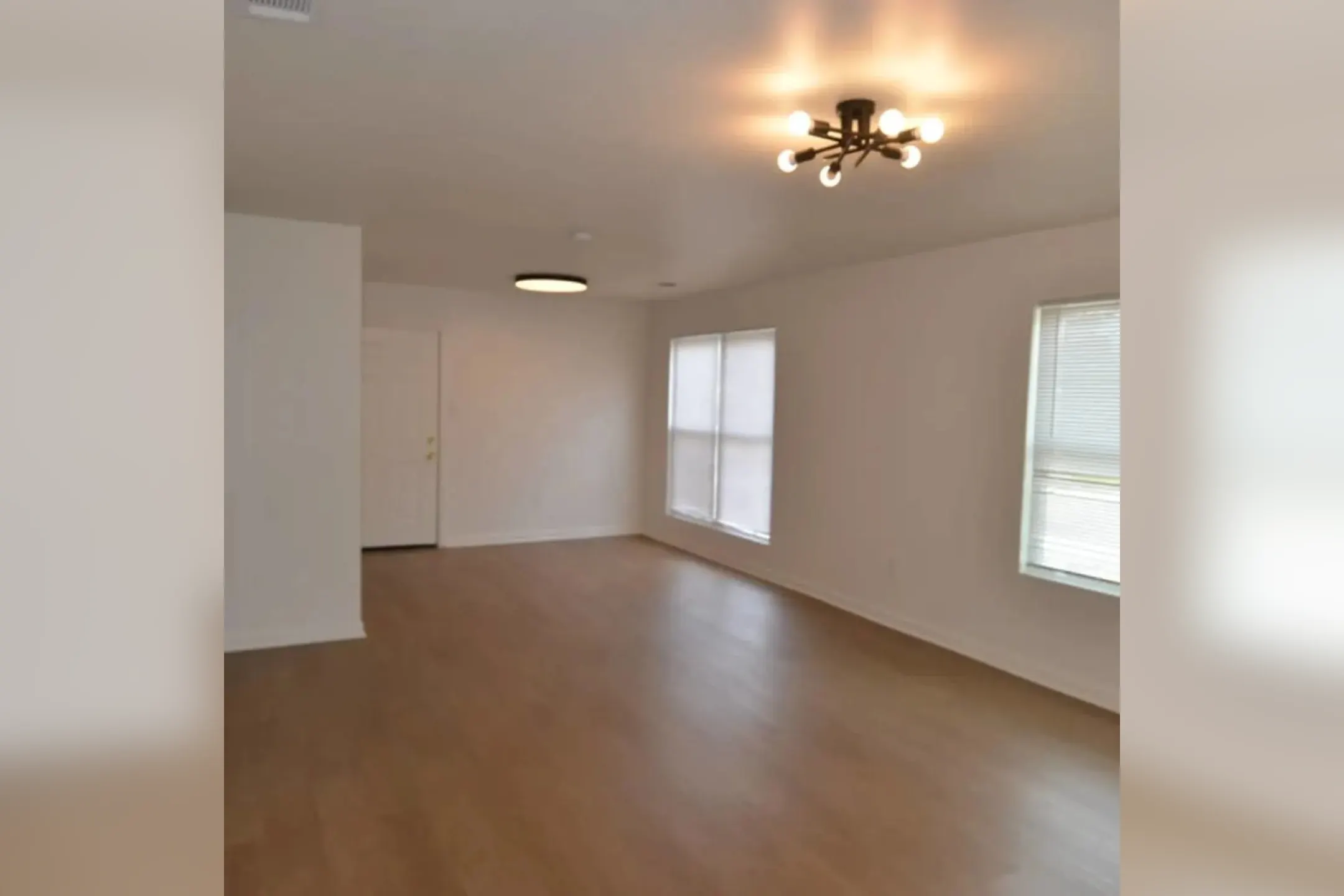 Whitney Manor Apartments Gretna, LA 70056