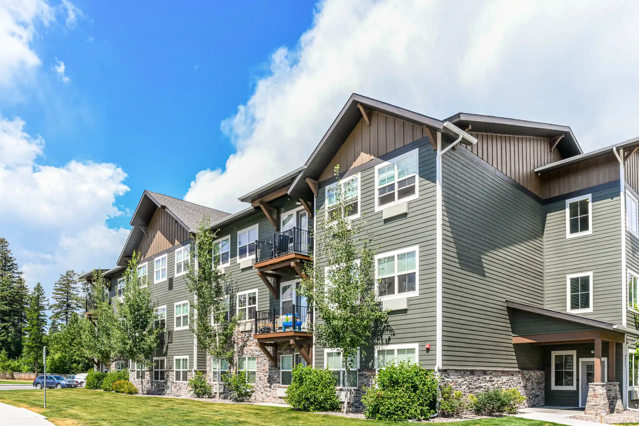 Highline Apartments 405 Bills Lane Columbia Falls, MT Apartments