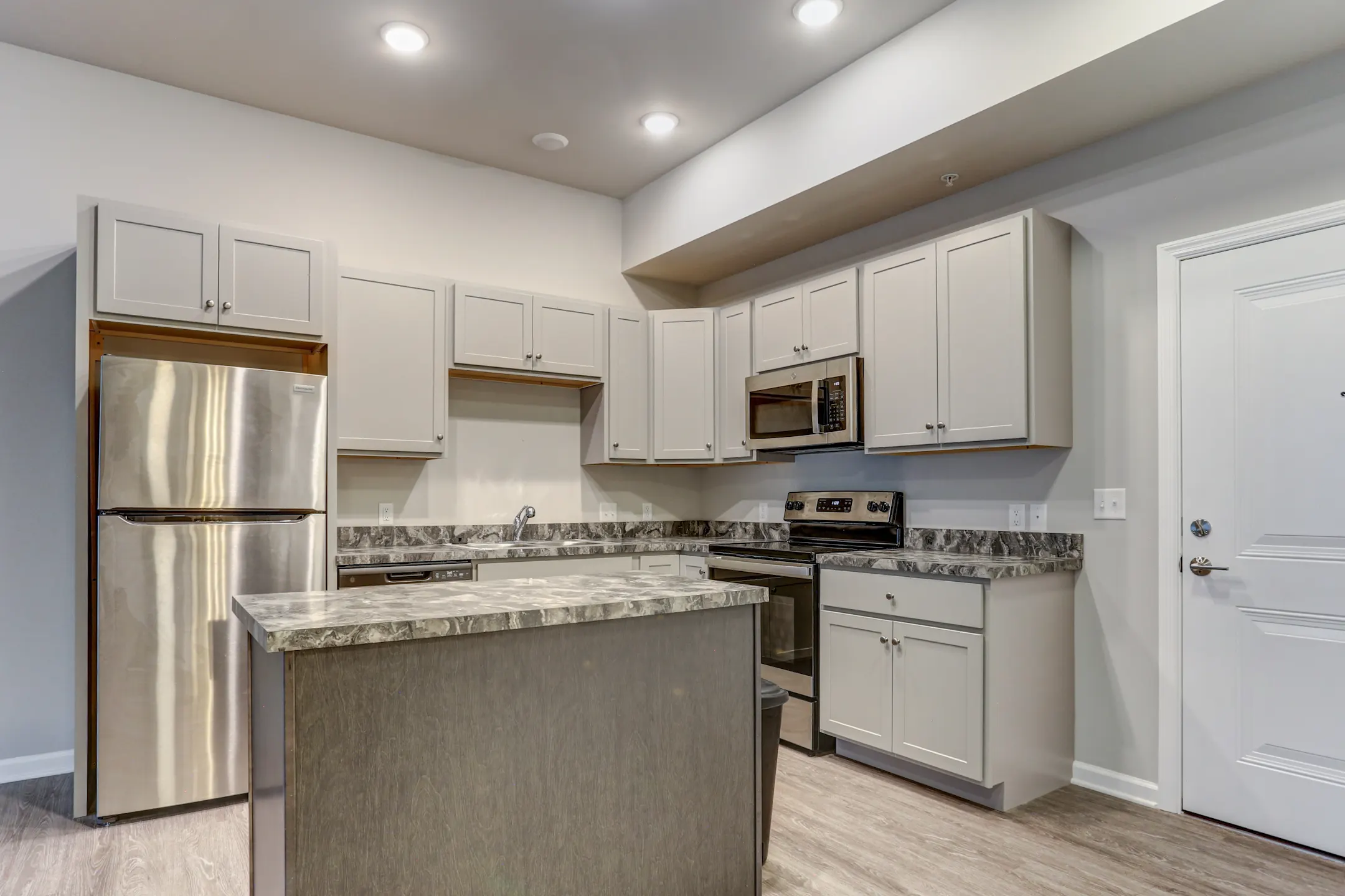 The Square at Bridgeport 1635 Old Philadelphia Pike Lancaster, PA